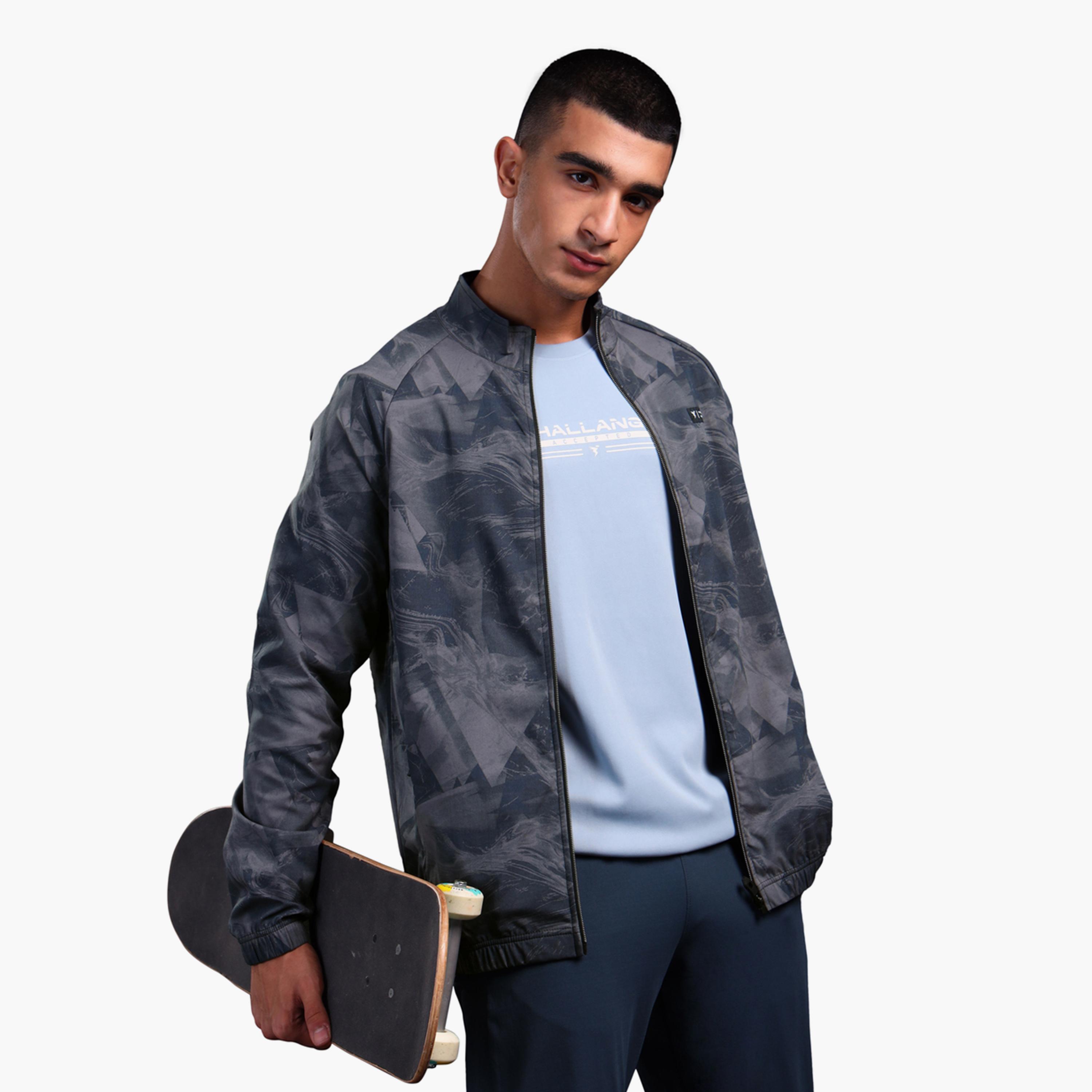 تيكنو سبورت × ستايلي-  جاكيت رياضي رجالي مطبوع قصّة سليم ورقبة دائرية قماش مرن-men-clothing-sportswearandactivewear-hoodiesandsweatshirts-image-2