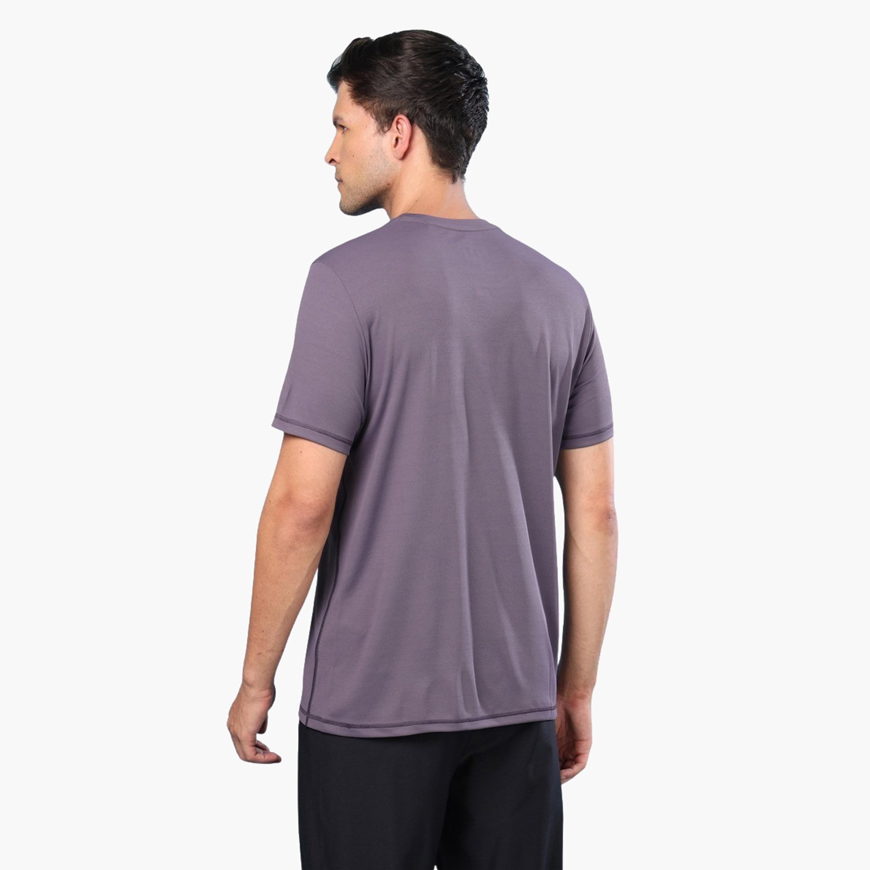 تكنوسبورت × ستايلي - تي شيرت بمقاس كبير ورقبة دائرية وقصة ضيقة بتقنية تكنوكول+-men-clothing-tshirtsandpolos-tshirts-image-3