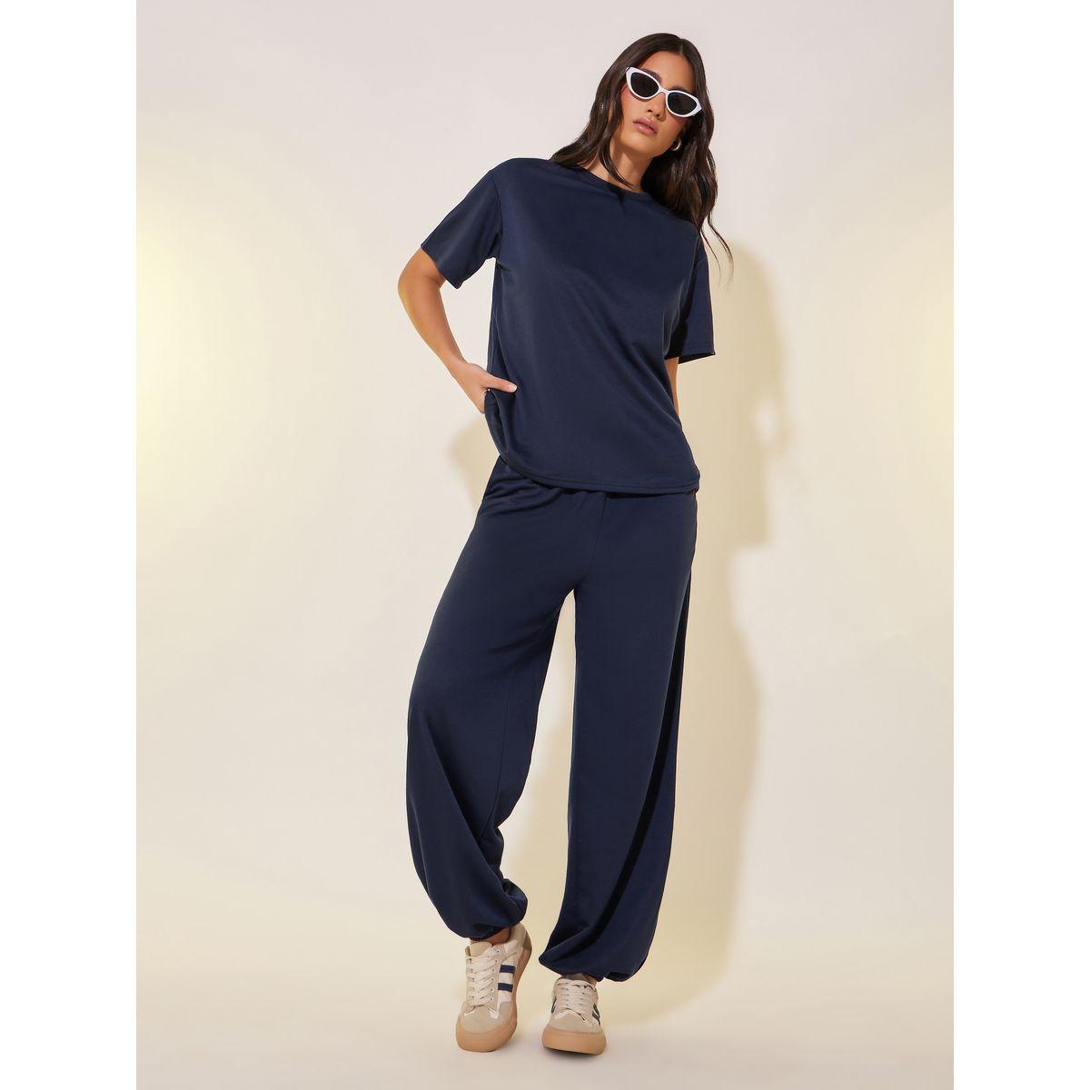 Styli Back Slogan Printed T-Shirt and Joggers Co-Ords-women-clothing-coordsets-image-2