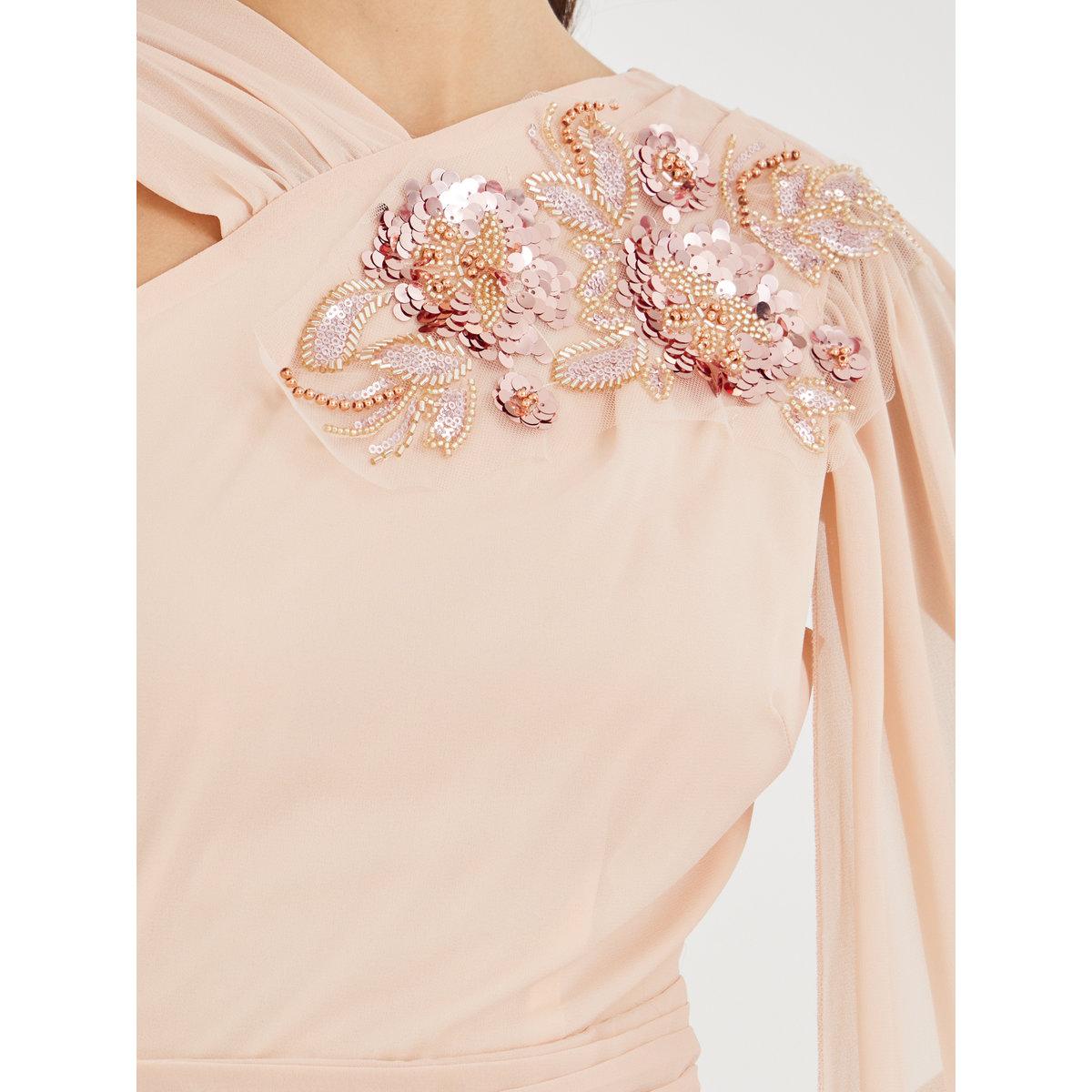 فستان طويل بتفاصيل مُنمقة مع ياقة هولتر-women-clothing-dresses-image-4