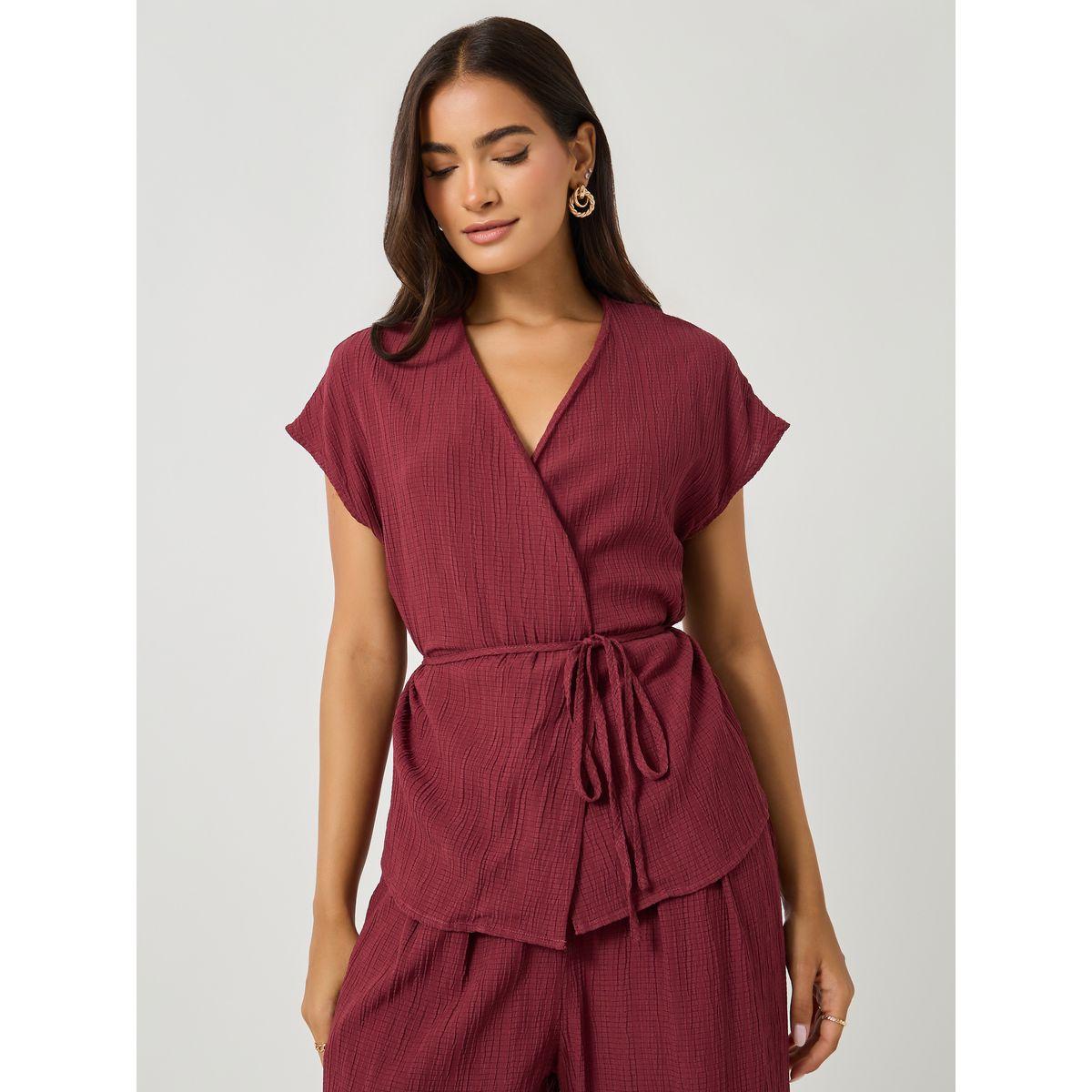 طقم منسق من بنطال وبلوزة بنمط لف وأربطة-women-clothing-coordsets-image-2