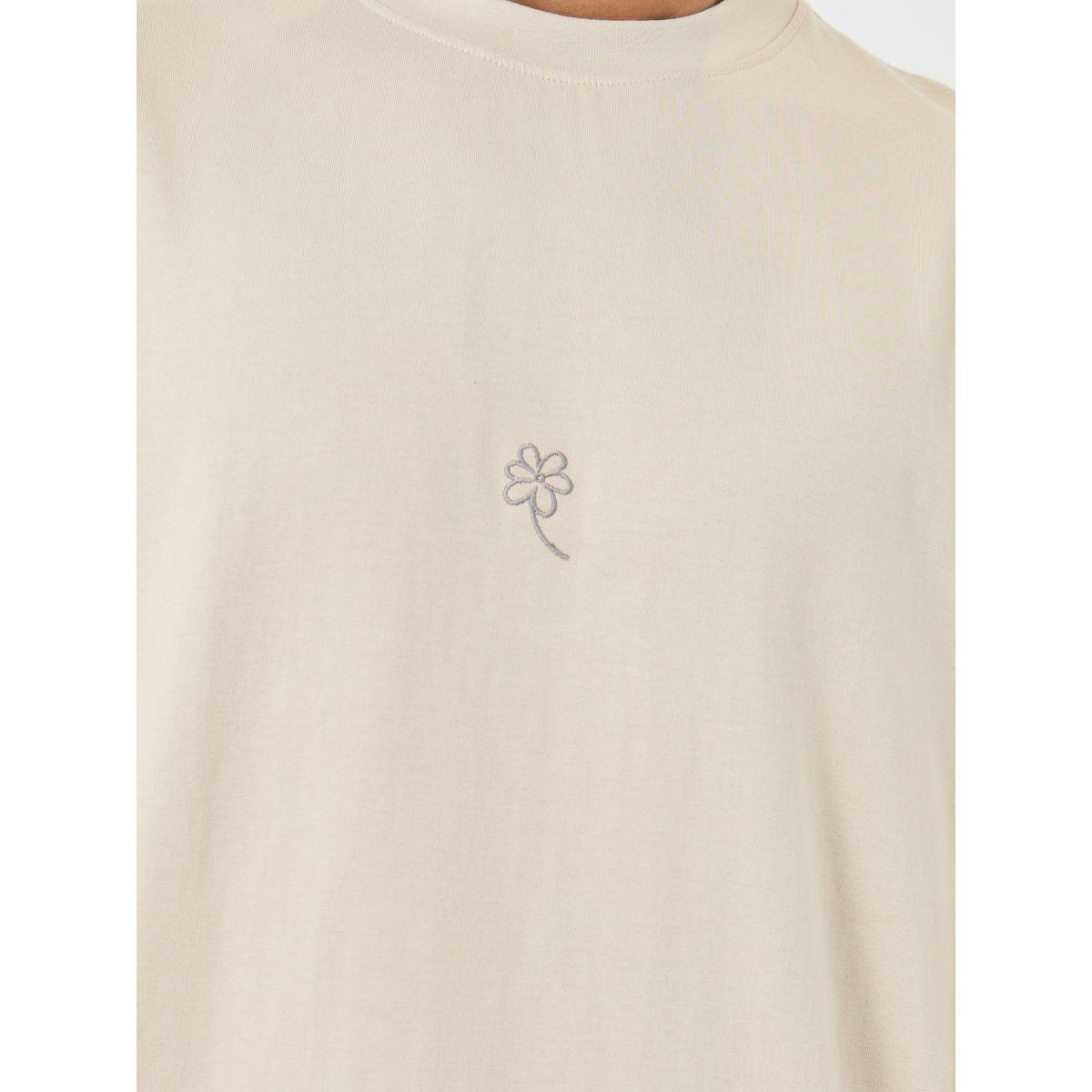 Styli Minimal Embroidered Crew Neck Boxy Fit T-Shirt-men-clothing-tshirtsandpolos-tshirts-image-3