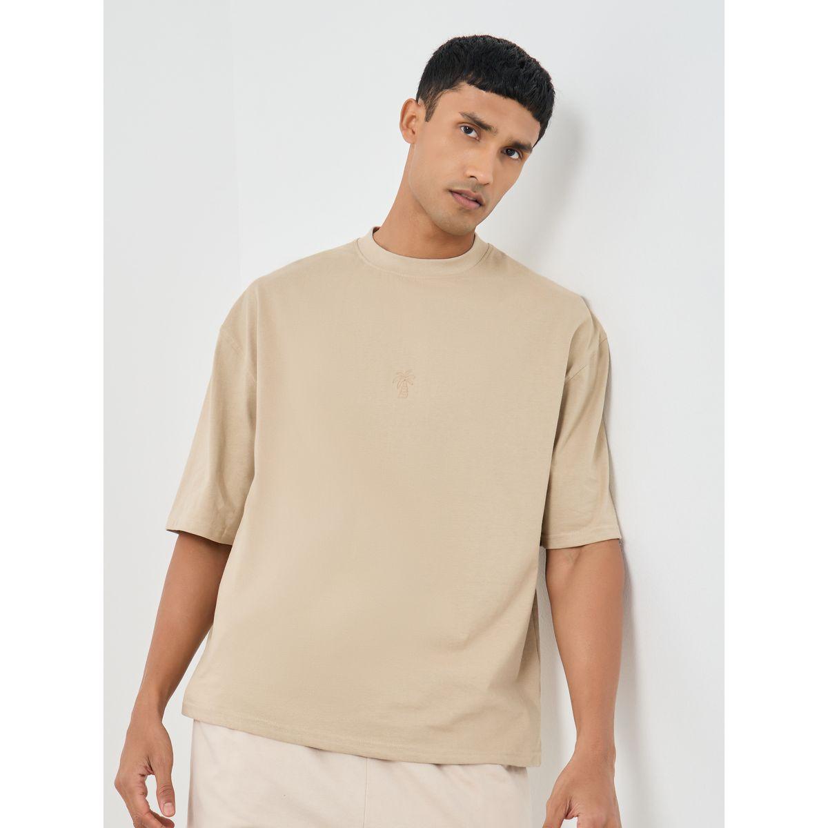 تيشيرت بقصة بوكسي وتفاصيل مُطرّزة-men-clothing-tshirtsandpolos-tshirts-image-1