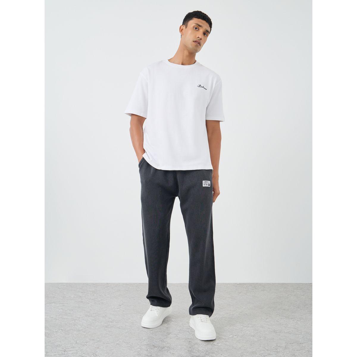 تيشيرت فضفاض بتفاصيل مُطرّزة-men-clothing-tshirtsandpolos-tshirts-image-2