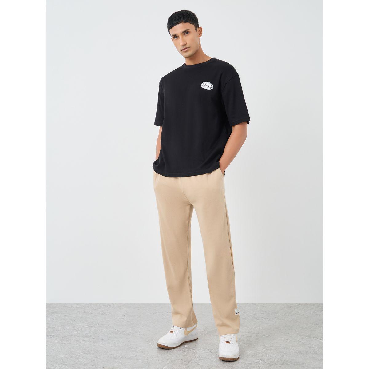 تيشيرت فضفاض بطبعة جرافيك وياقة دائرية-men-clothing-tshirtsandpolos-tshirts-image-2
