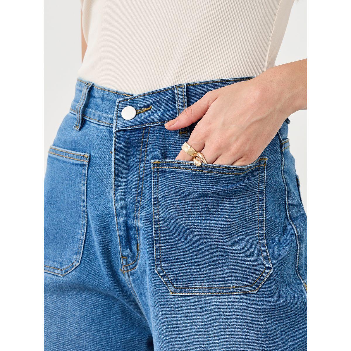 جينز بأرجل واسعة وخصر متوسط مع جيب مرقع-women-clothing-bottoms-jeans-image-3