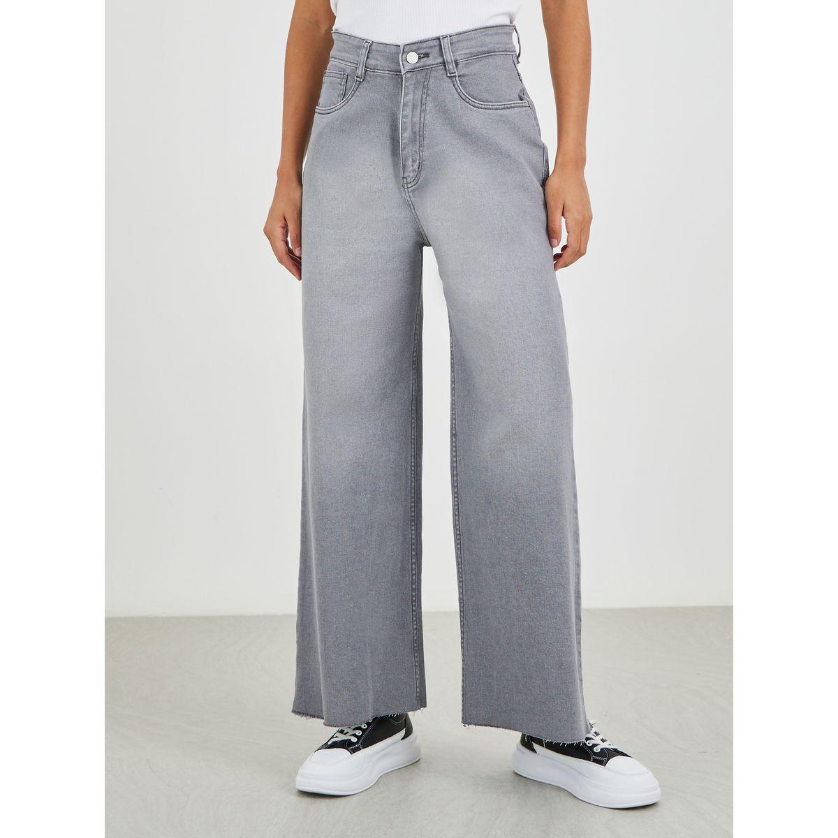 Styli High Rise Kick Flare Jeans with Raw-Edge Hem-women-clothing-bottoms-jeans-image-2