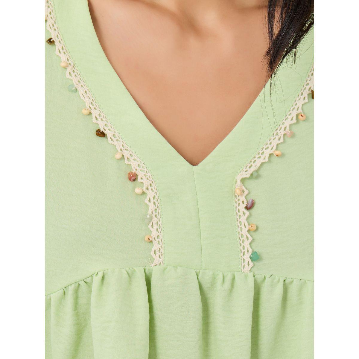 بلوزة بيبلوم بتفاصيل دانتيل وأكمام منفوخة-women-clothing-shirtsandblouses-blouses-image-4