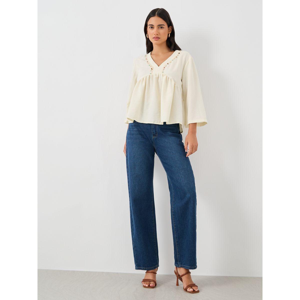 بلوزة بيبلوم منمقة بتفاصيل دانتيل-women-clothing-shirtsandblouses-blouses-image-2
