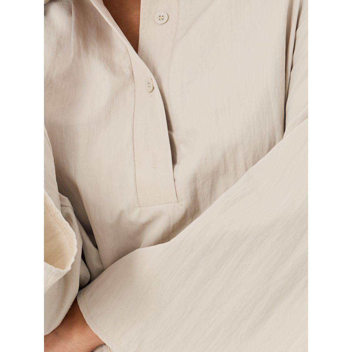 بلوزة سادة بقصة بوكسي وياقة سبريد-women-clothing-shirtsandblouses-shirts-image-2