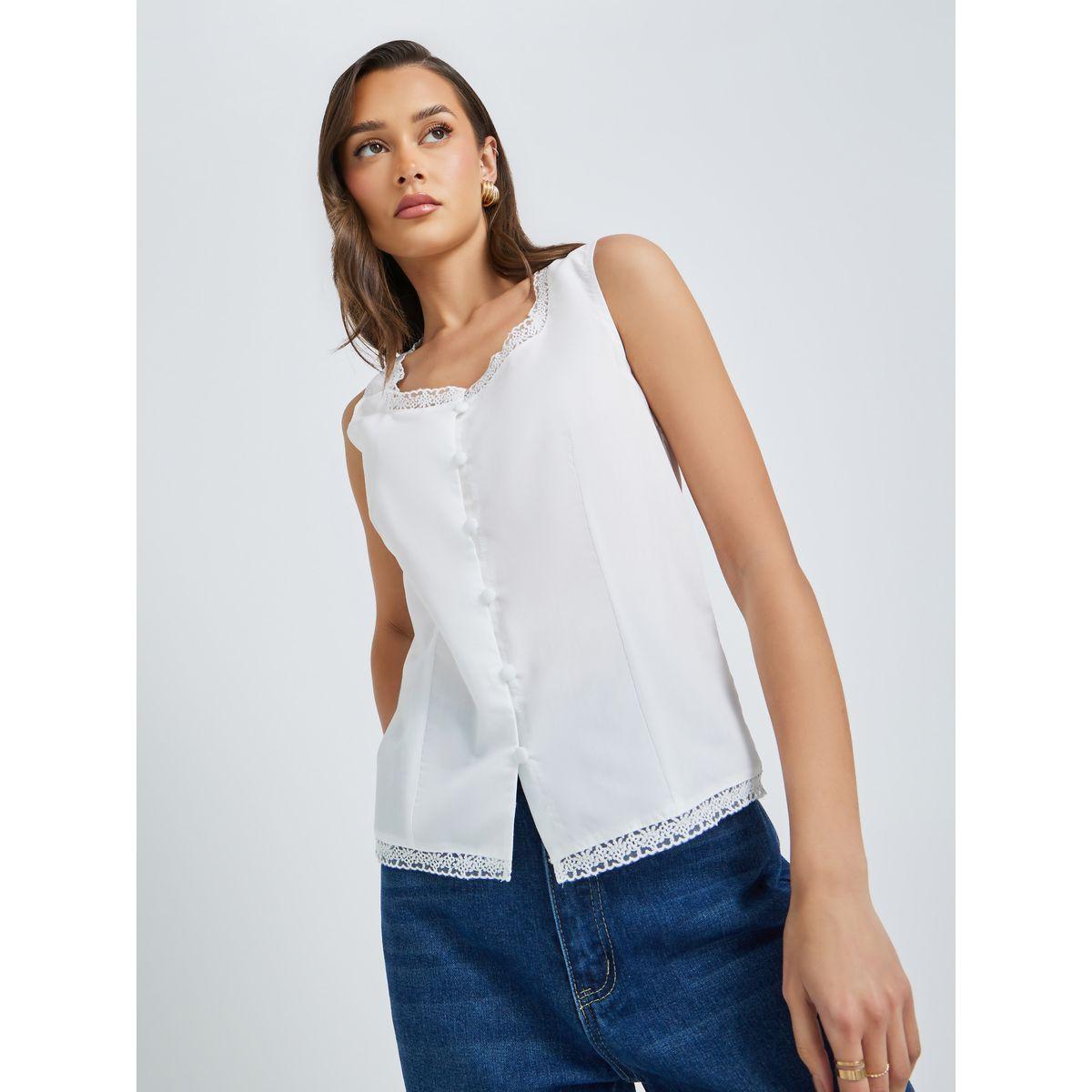 Styli Lace Trim Square Neck Buttoned Top-women-clothing-shirtsandblouses-blouses-image-3
