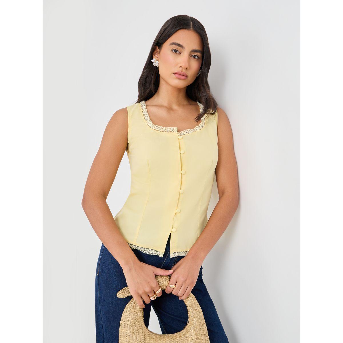 بلوزة بتفاصيل دانتيل مع ياقة مربعة-women-clothing-shirtsandblouses-blouses-image-1