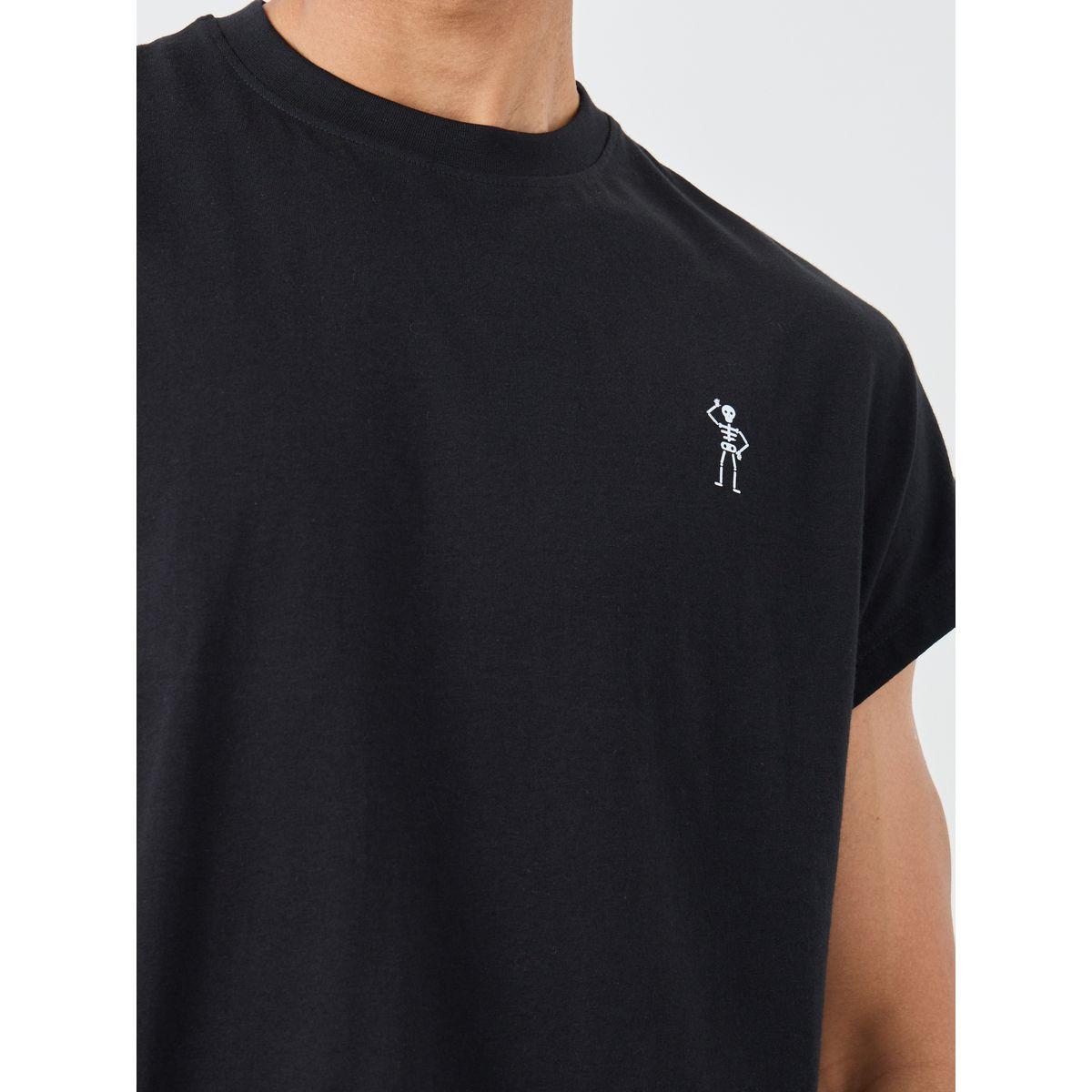 Styli Minimal Print Crew Neck T-Shirt-men-clothing-tshirtsandpolos-tshirts-image-3
