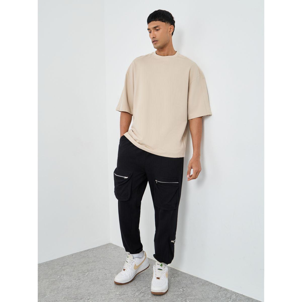 تيشيرت بقصة بوكسي وياقة ضيقة-men-clothing-tshirtsandpolos-tshirts-image-2