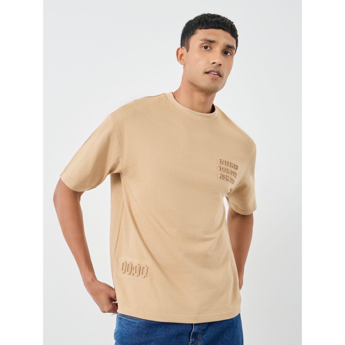 تيشيرت فضفاض بطبعة بارزة الملمس-men-clothing-tshirtsandpolos-tshirts-image-1