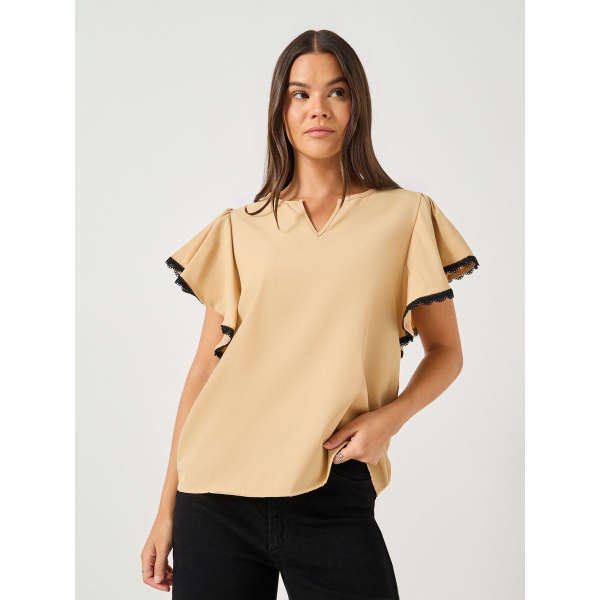 بلوزة بأكمام فلوانس وتفاصيل دانتيل-women-clothing-shirtsandblouses-blouses-image-2