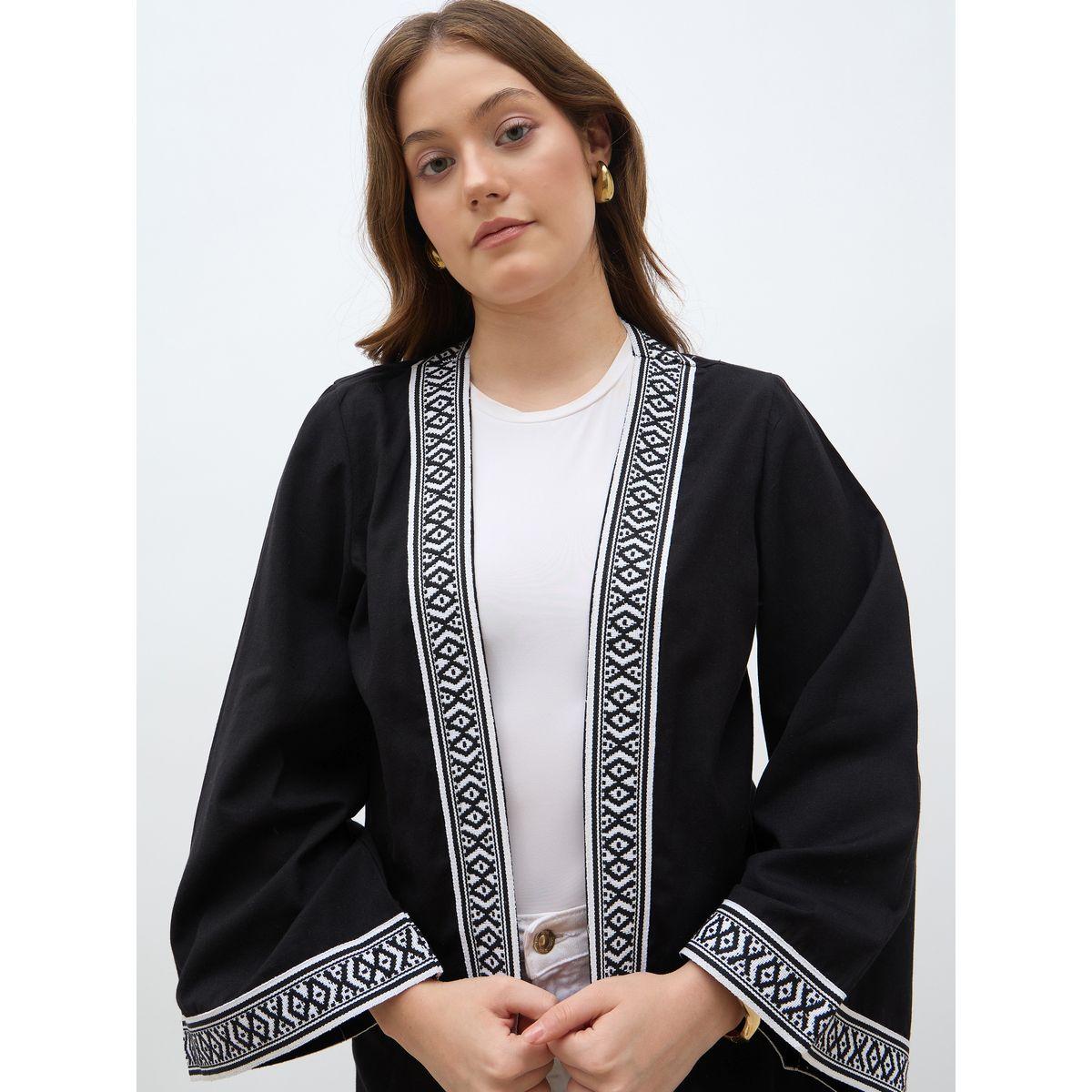 Styli Regular Fit Embroidered Edge Midi Abaya-women-arabicclothing-abayas-image-4