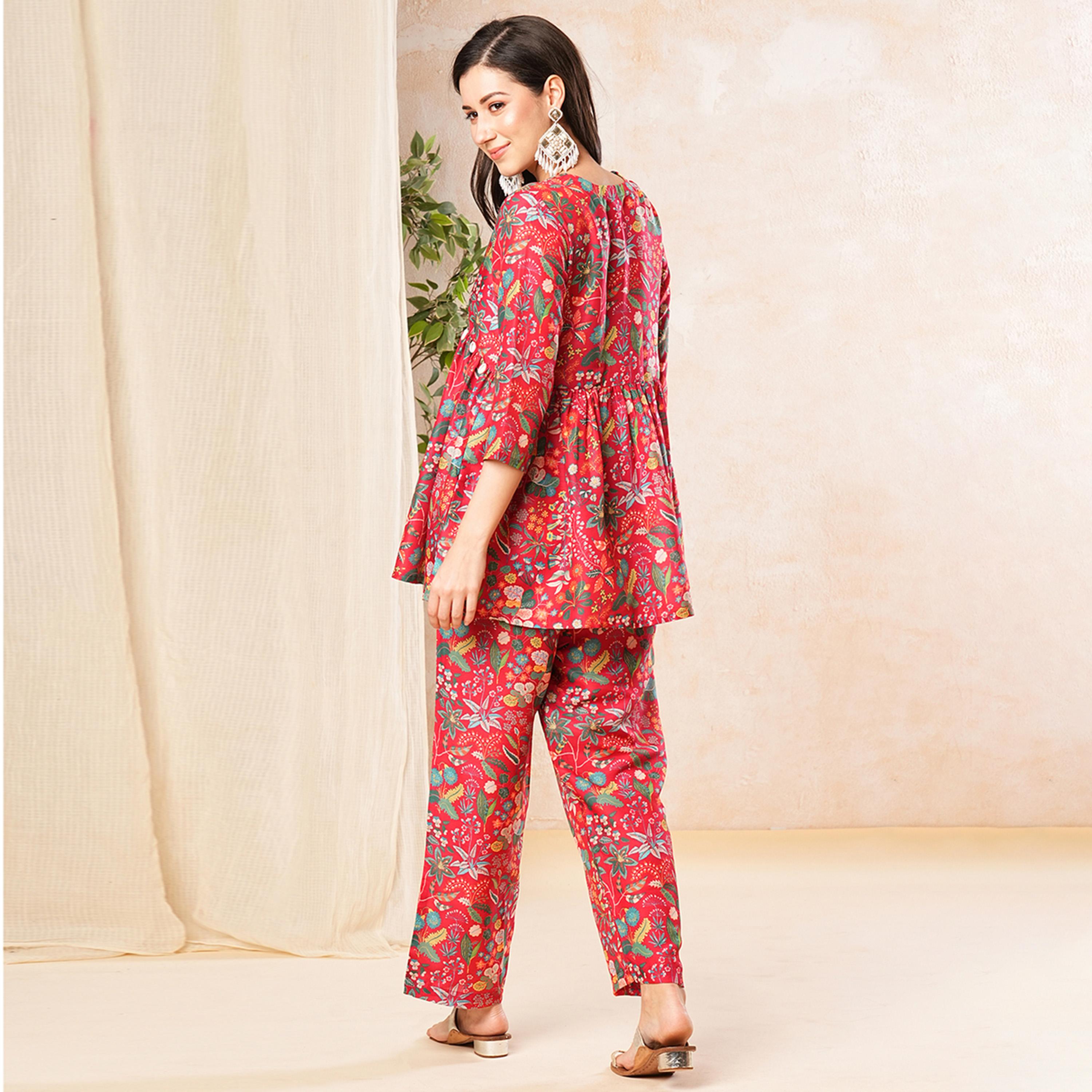 غلوبوس × ستايلي - طقم من بلوزة حمراء مطبوعة بقصّة A وبنطلون مستقيم غلوبوس للنساء-women-clothing-coordsets-image-3