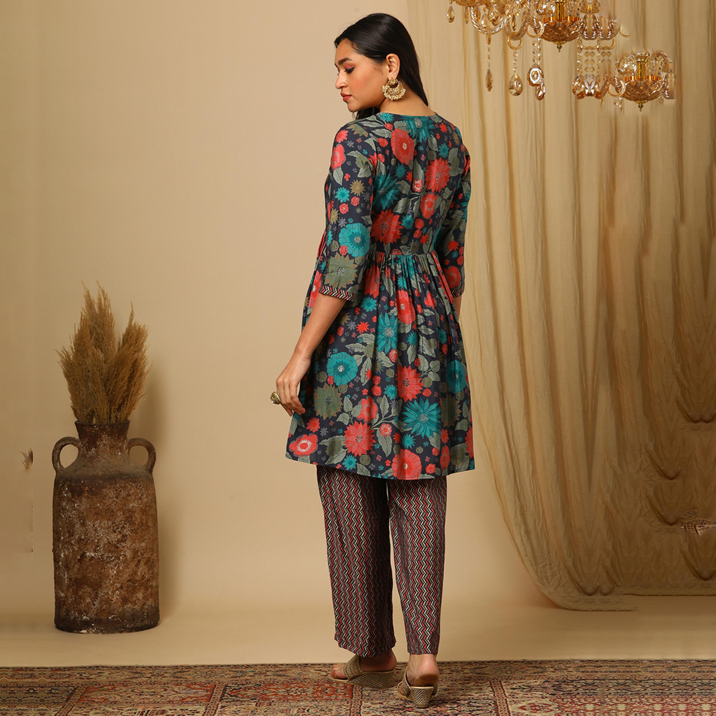 Globus X Styli All-Over Floral Print Embroidered Tunic And Elasticated Chevron Print Trouser Co-Ords-women-clothing-coordsets-image-3
