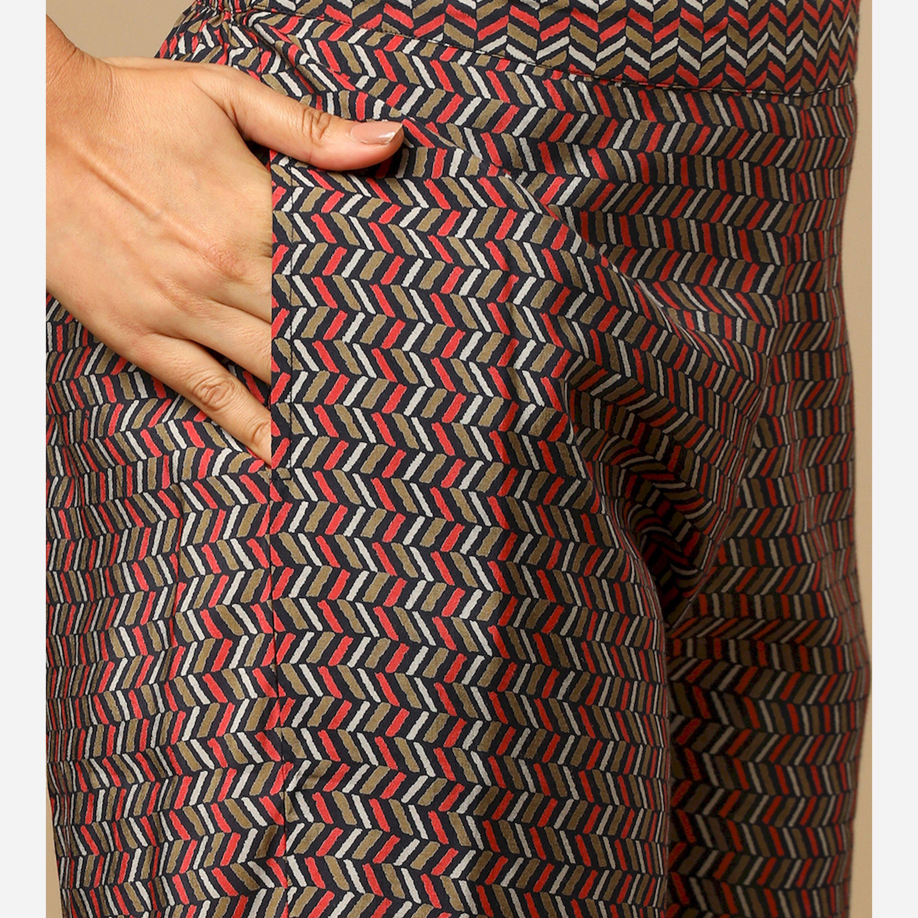 Globus X Styli All-Over Floral Print Embroidered Tunic And Elasticated Chevron Print Trouser Co-Ords-women-clothing-coordsets-image-5