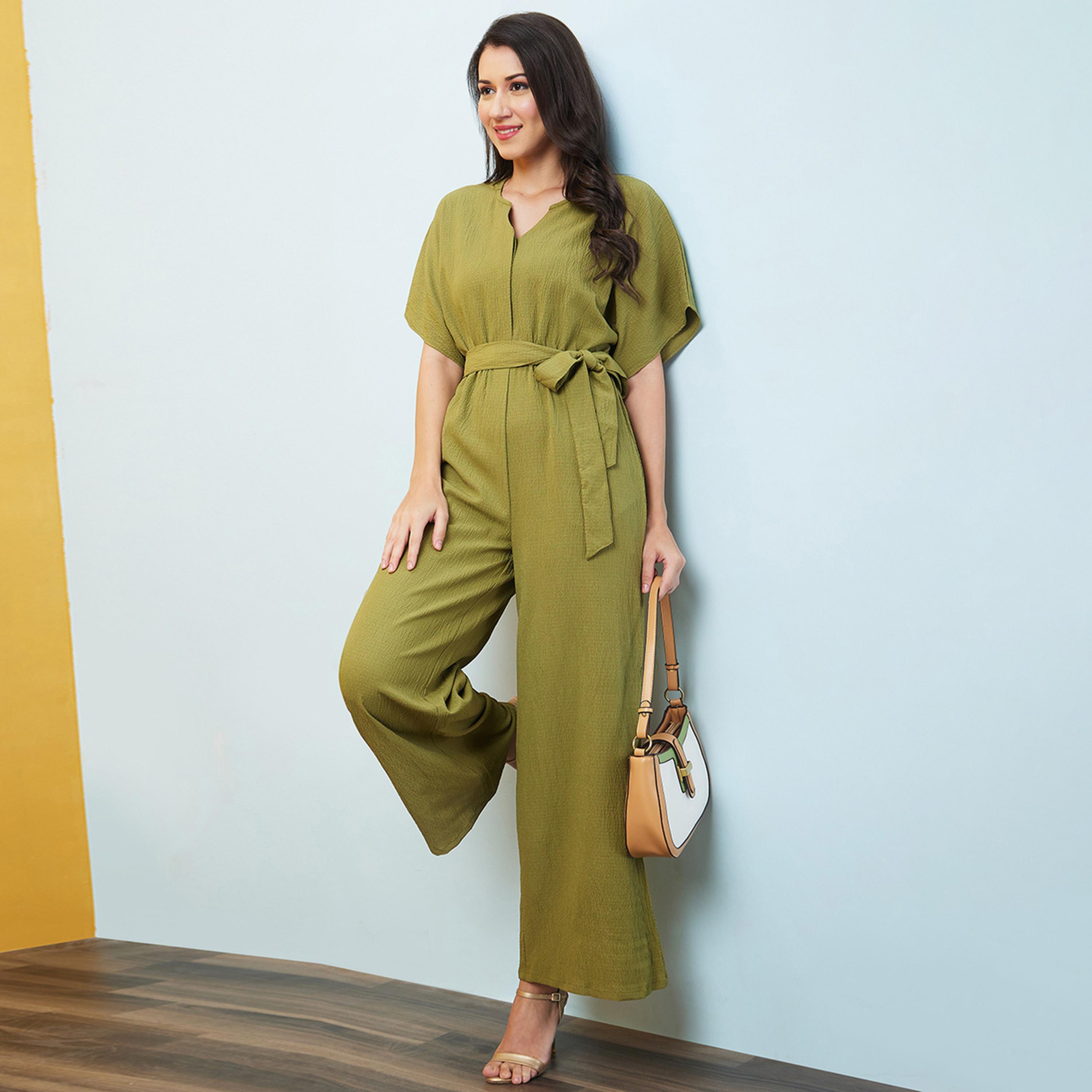 Globus X Styli Globus Women Green Solid V-Neck Drop Shoulder Waist Tie-Up Jumpsuit-women-clothing-jumpsuits-image-5