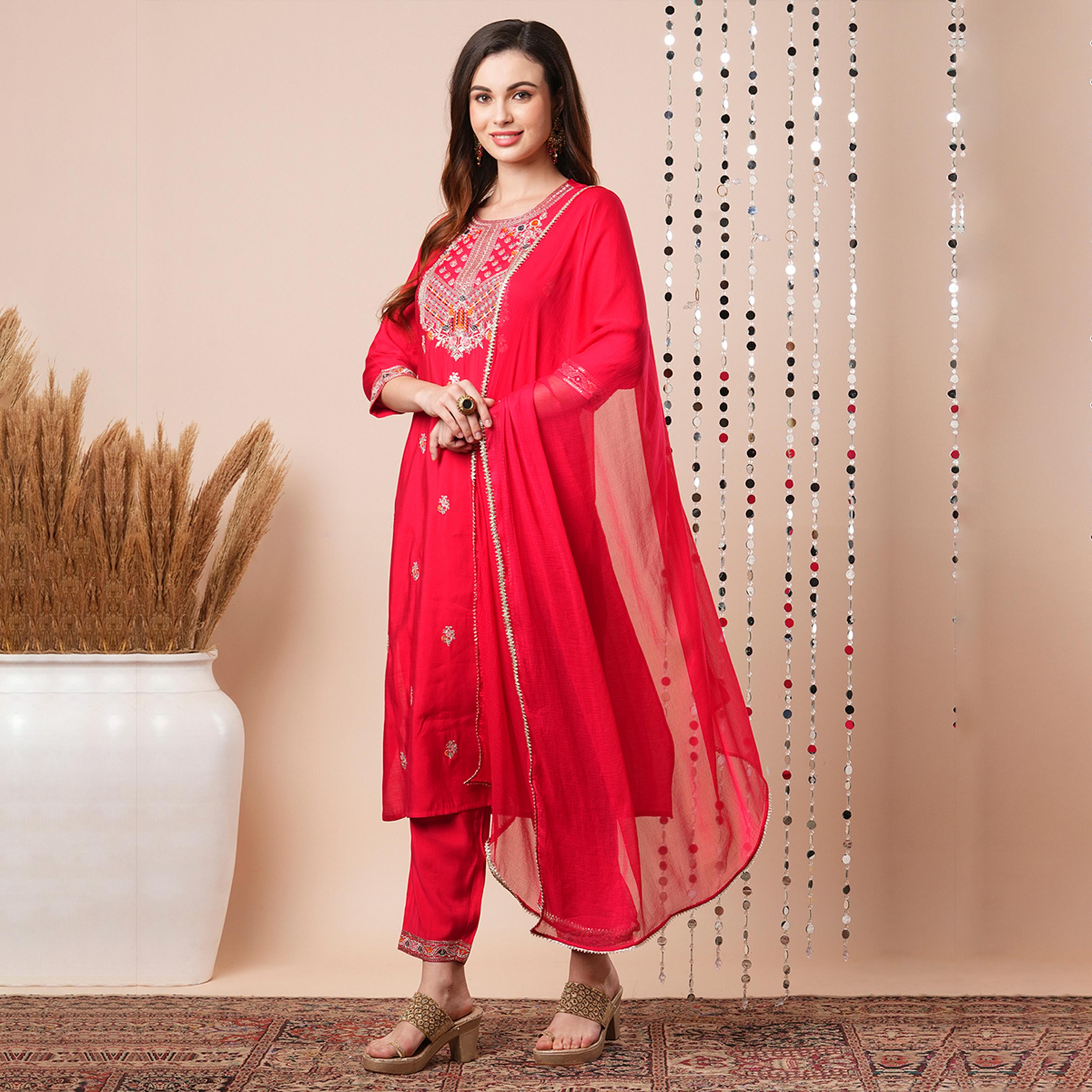 غلوبوس × ستايلي - طقم كورتا مستقيمة مطرزة بالترتر والزهور مع بنطال ووشاح دوباتا-women-clothing-ethnicwear-bottoms-pants-image-2