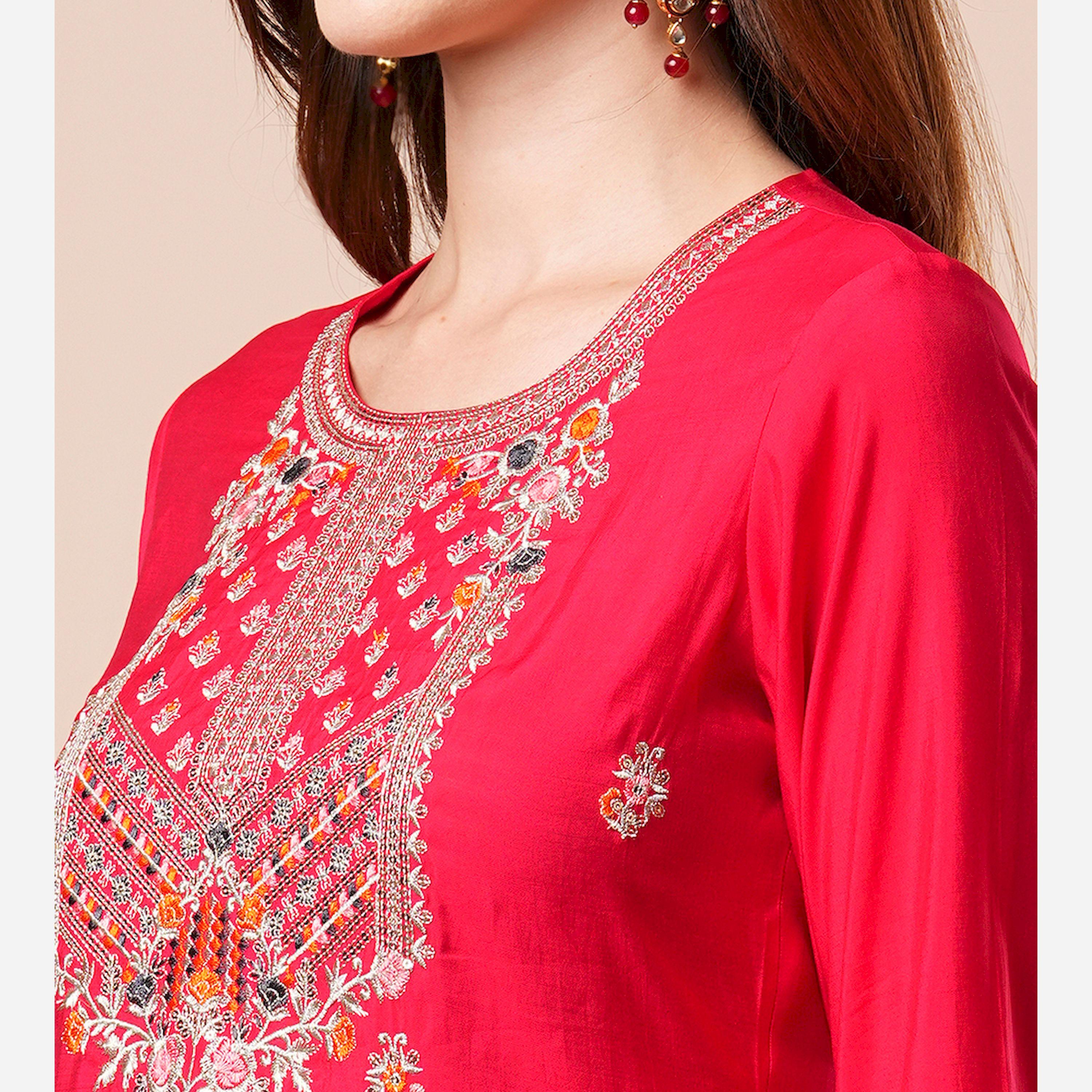 غلوبوس × ستايلي - طقم كورتا مستقيمة مطرزة بالترتر والزهور مع بنطال ووشاح دوباتا-women-clothing-ethnicwear-bottoms-pants-image-4