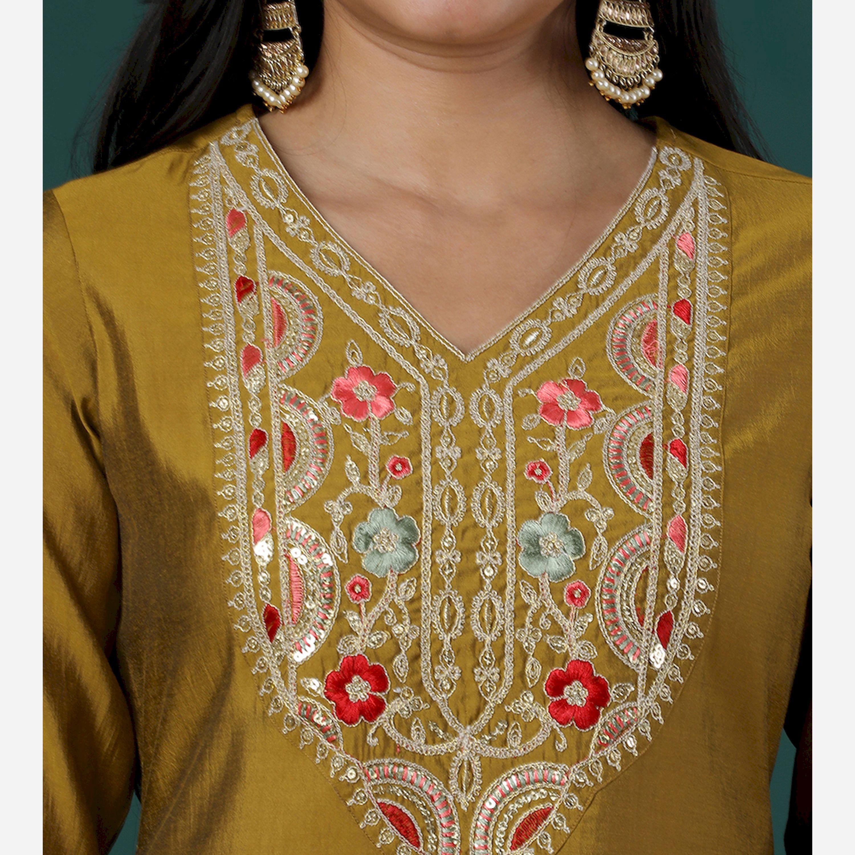 Globus X Styli Sequined Floral Embroidered V-Neck Straight Kurta And Pants With Dupatta Set-women-clothing-ethnicwear-kurtasets-image-4