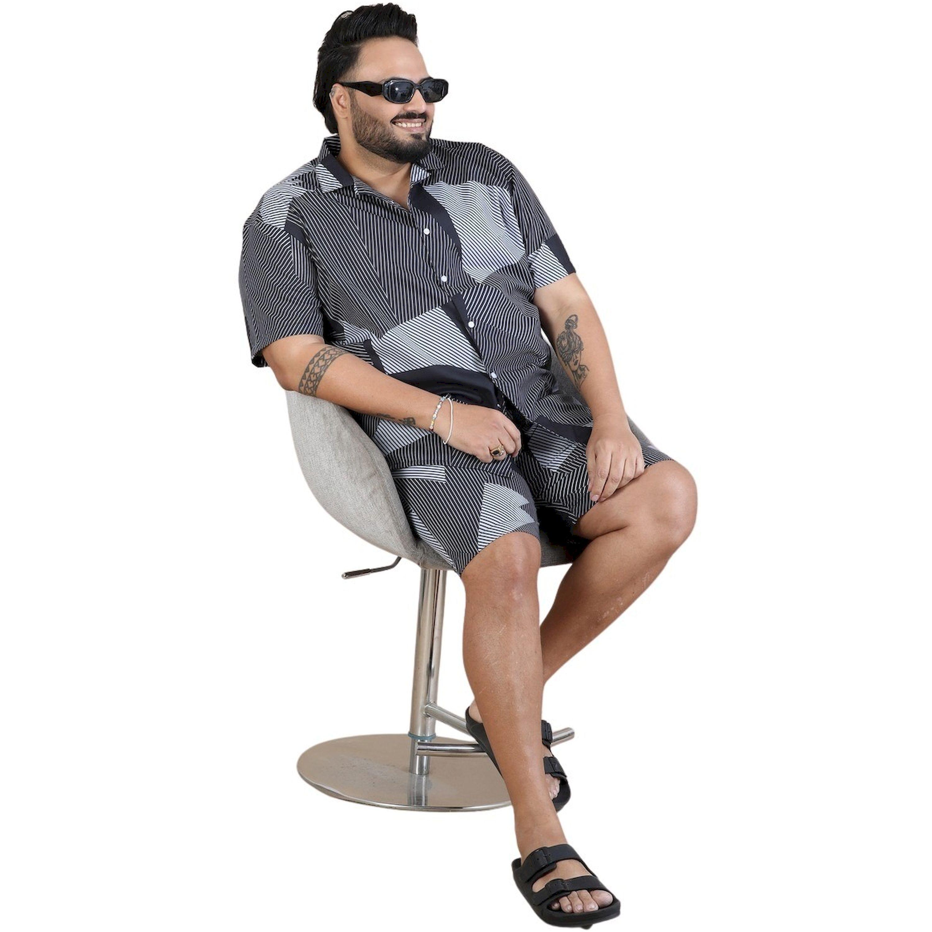 Bushirt X Styli Plus Size Printed Shirt and Shorts Co-Ords-men-clothing-coordsets-image-3