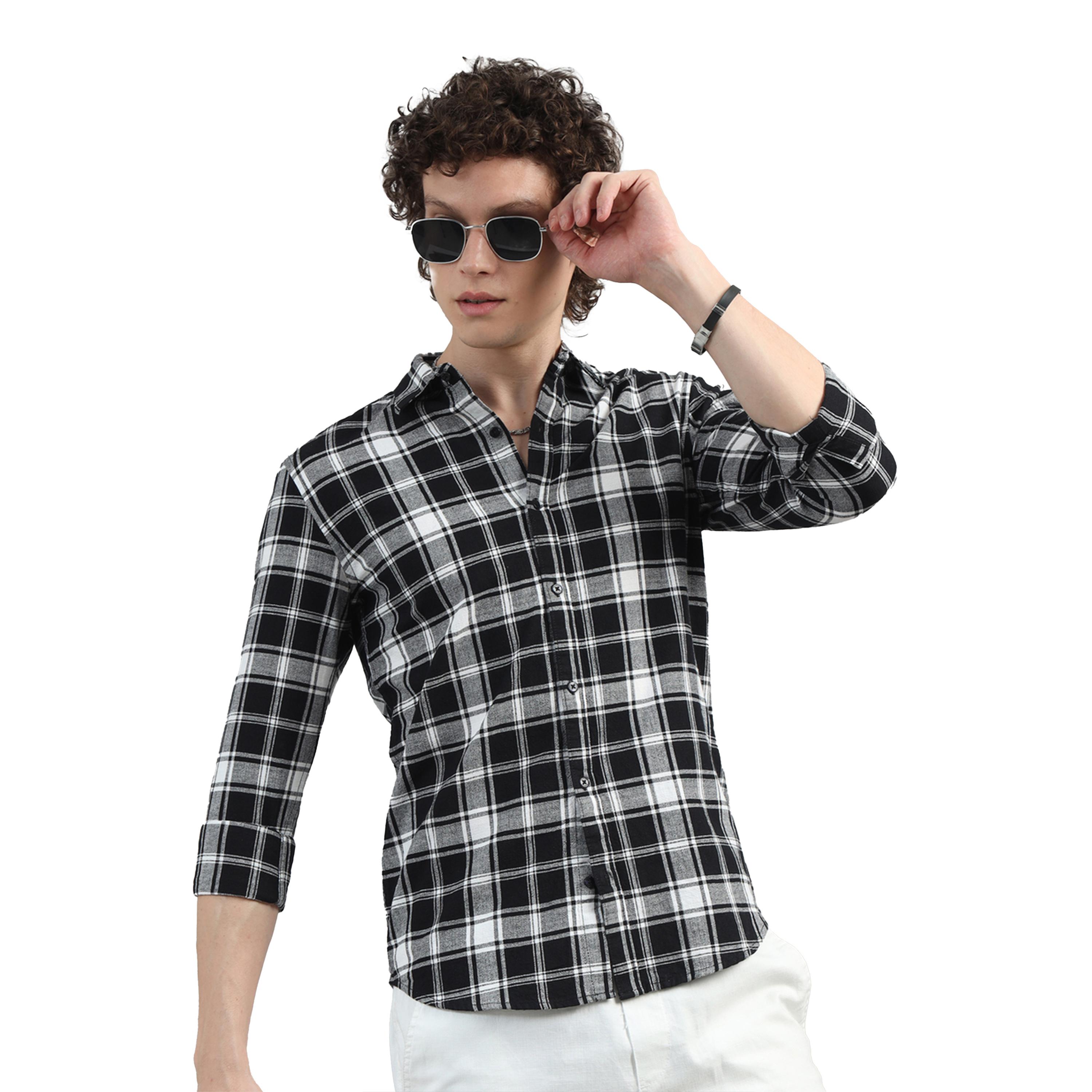 بوشيرت × ستايلي-  قميص ياقة منتشرة ومربعات قصّة عادية-men-clothing-shirts-image-2