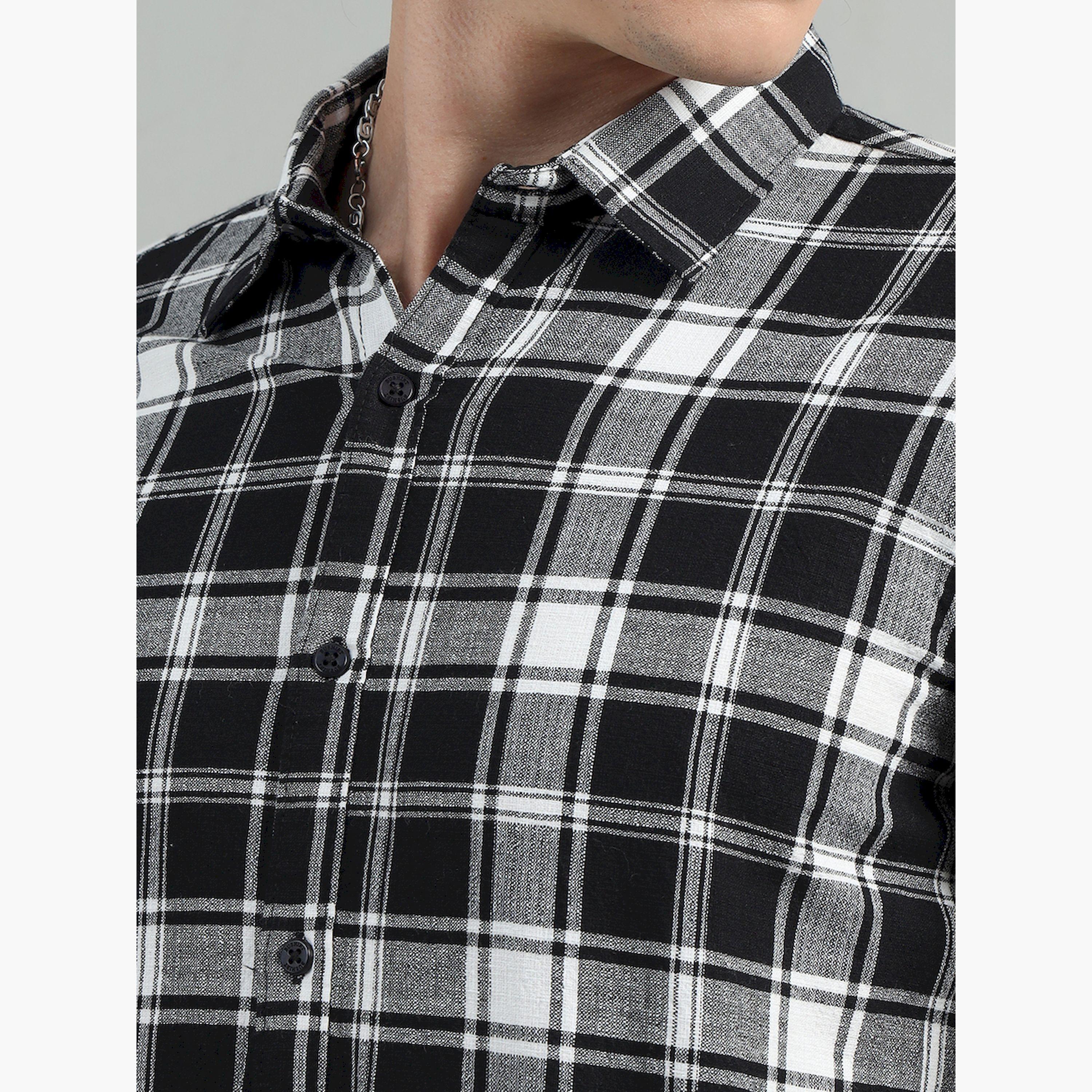 بوشيرت × ستايلي-  قميص ياقة منتشرة ومربعات قصّة عادية-men-clothing-shirts-image-6