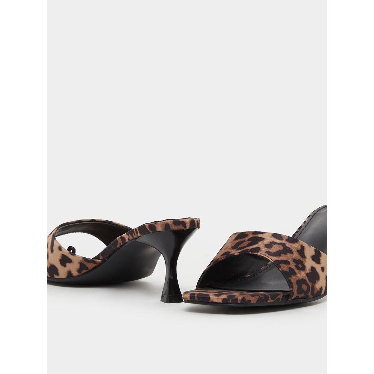 صندل بكعب ستيليتو وطبعة حيوان-women-shoes-sandals-heeled-image-3