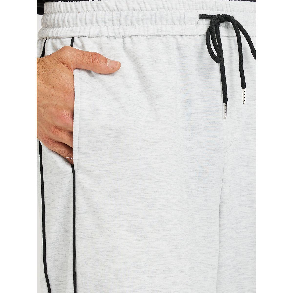 جوغر سادة بقصة مستقيمة وتفاصيل محزوزة-men-clothing-bottoms-joggers-image-3