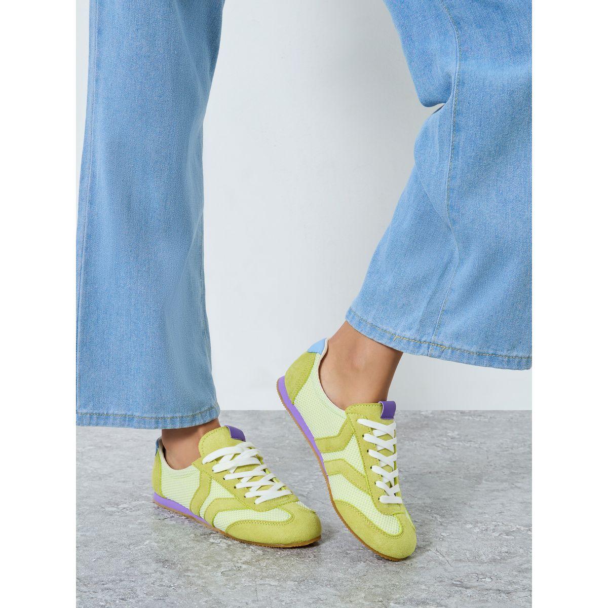حذاء سنيكرز برباط غلق-women-shoes-sneakers-image-1