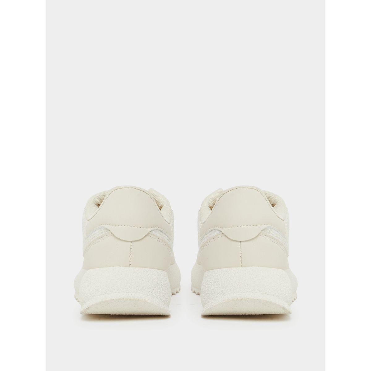 حذاء سنيكرز برباط غلق-women-shoes-sneakers-image-4