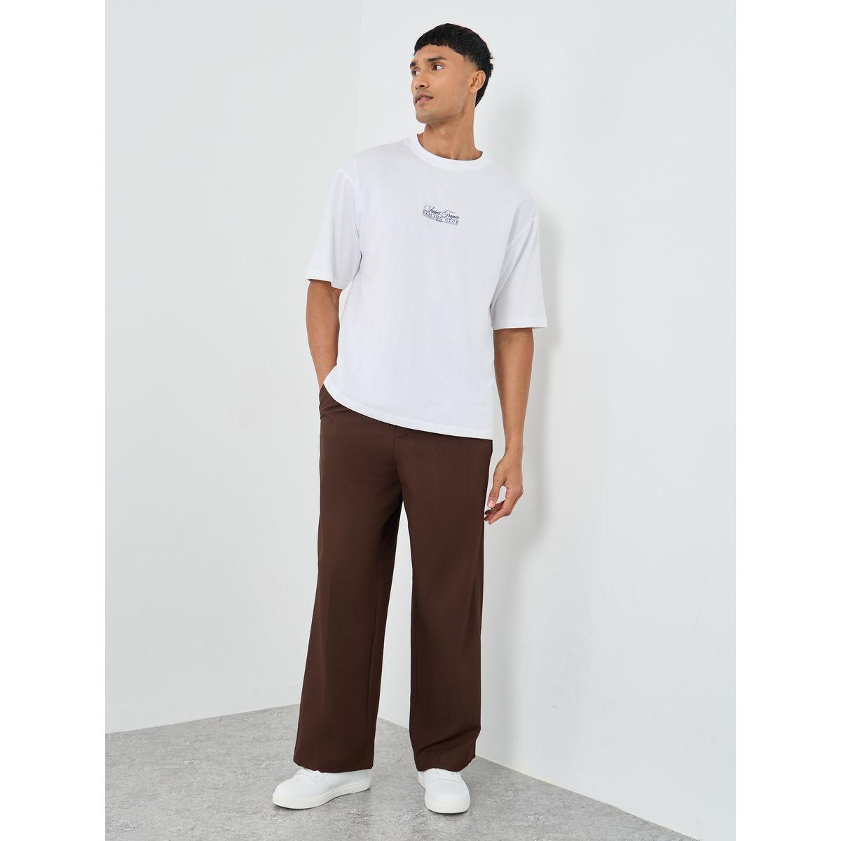 تيشيرت فضفاض بطبعة جرافيك وياقة دائرية-men-clothing-tshirtsandpolos-tshirts-image-2