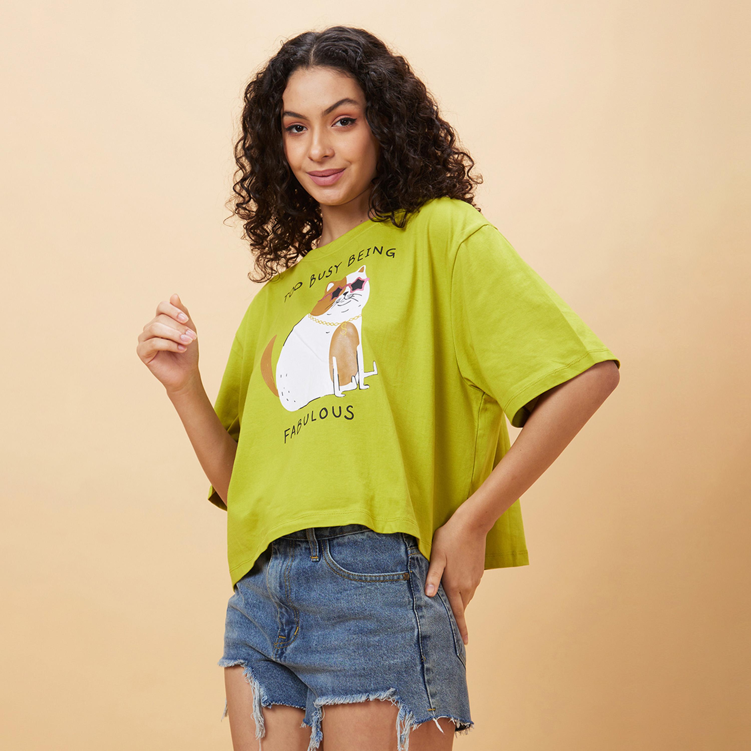 غلوبوس × ستايلي - تي شيرت بقصّة مربعة ورقبة مستديرة بطبعة جرافيكية-women-clothing-tshirts-image-4