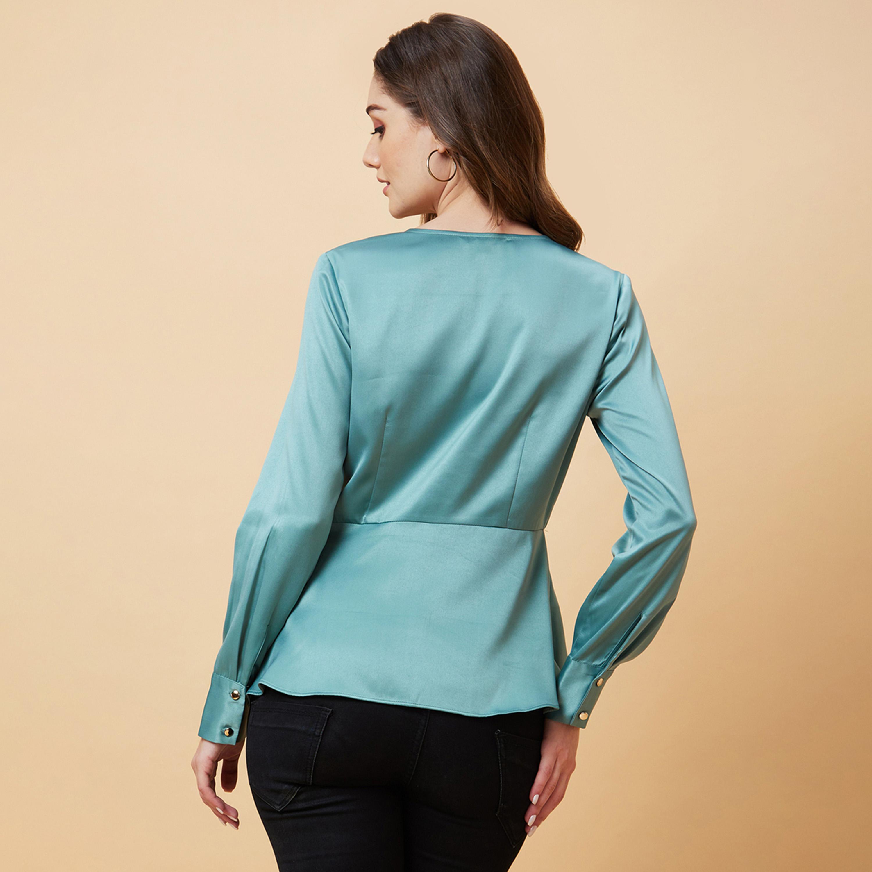 غلوبوس × ستايلي - بلوزة ساتان بكشكشة وفتحة رقبة على شكل V-women-clothing-shirtsandblouses-blouses-image-4