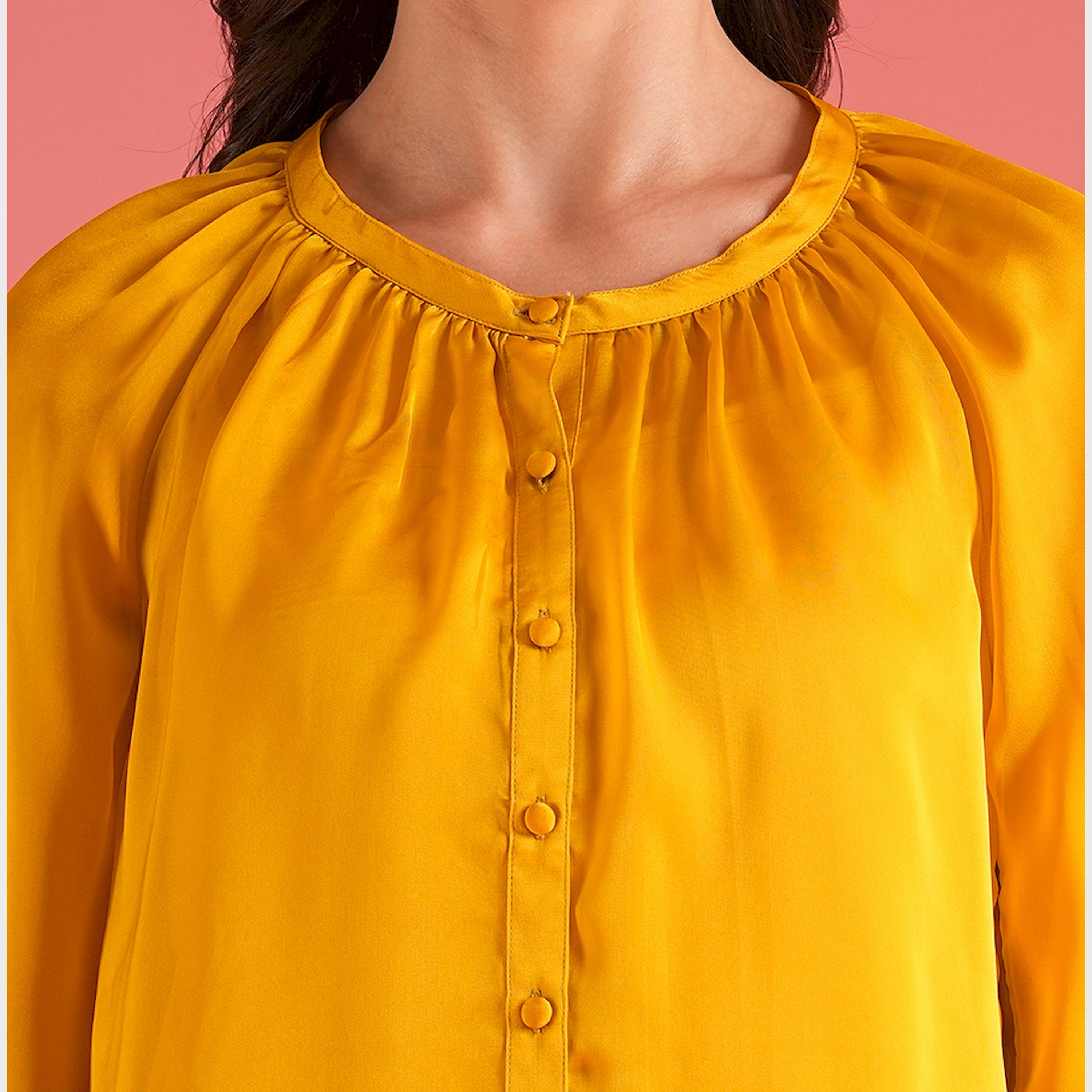 غلوبوس × ستايلي - بلوزة من الساتان بقصّة فضفاضة وأكمام منفوخة وأزرار-women-clothing-shirtsandblouses-blouses-image-4