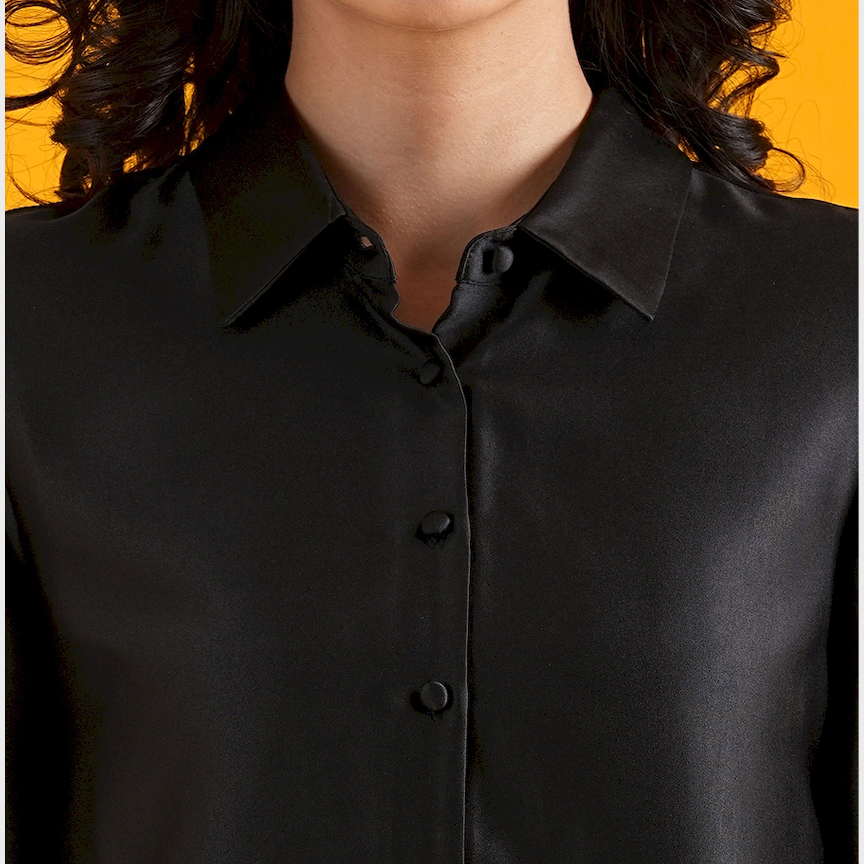 Globus X Styli Solid Spread Collar Curved Hem Buttoned Shirt-women-clothing-shirtsandblouses-shirts-image-4