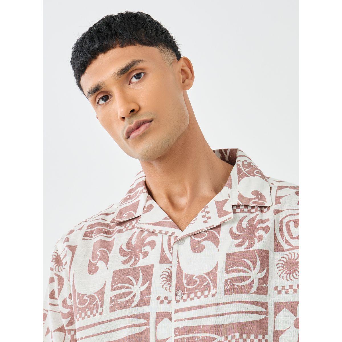 قميص مطبع بالكامل بقصة مريحة-men-clothing-shirts-image-3