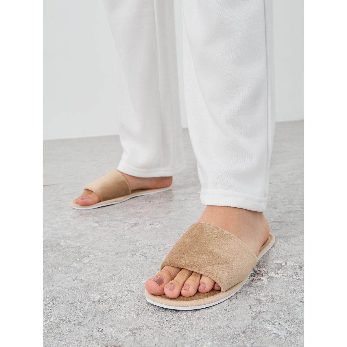 شبشب سهل الارتداء بتفاصيل بارزة الملمس-women-shoes-bedroomslippers-image-6