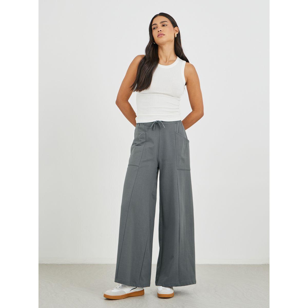 جوغر سادة بأرجل واسعة وتفاصيل خياطة-women-clothing-bottoms-joggers-image-1