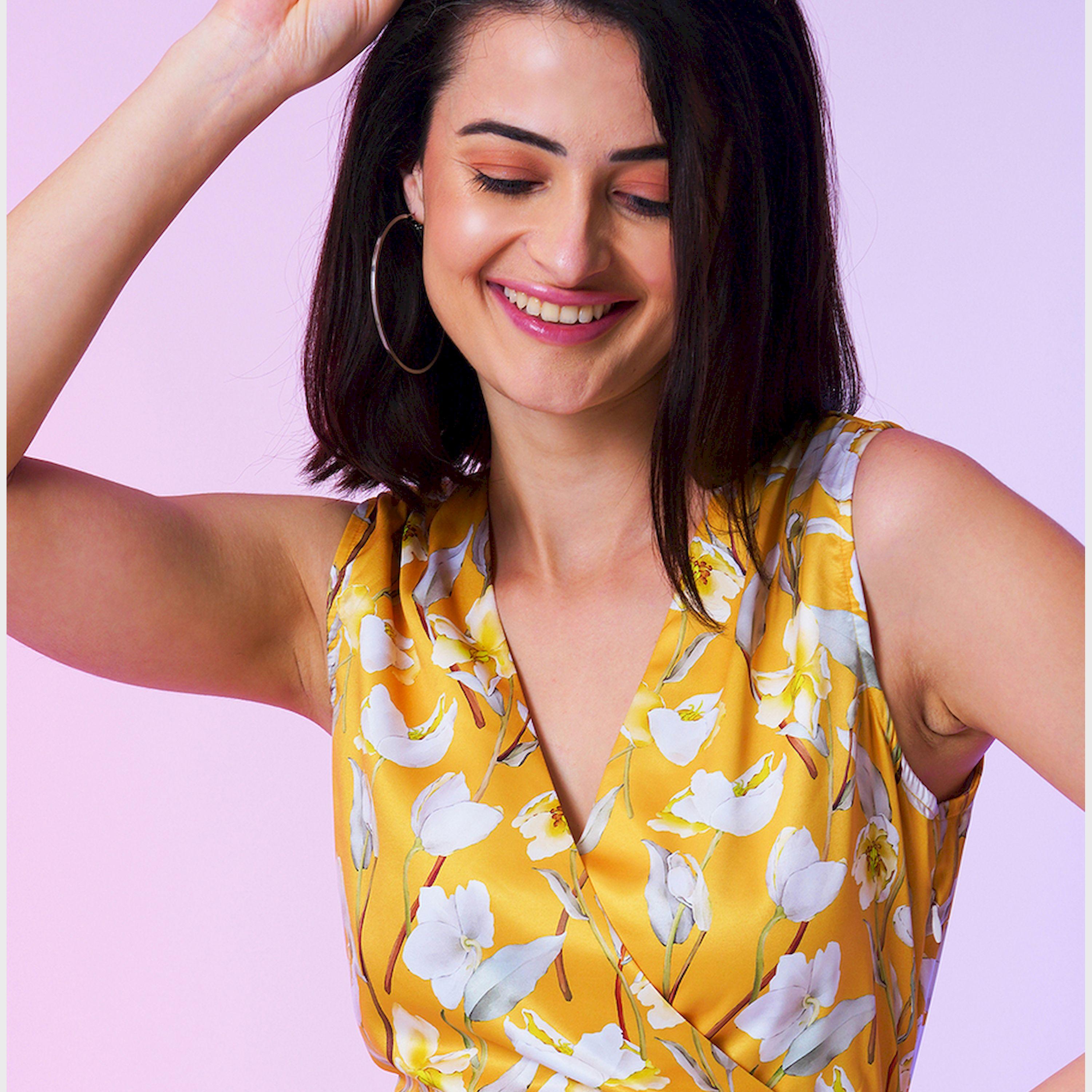 غلوبوس × ستايلي - فستان نسائي غلوبوس بقصة A ملفوف من الأمام - أصفر مورد-women-clothing-dresses-image-5