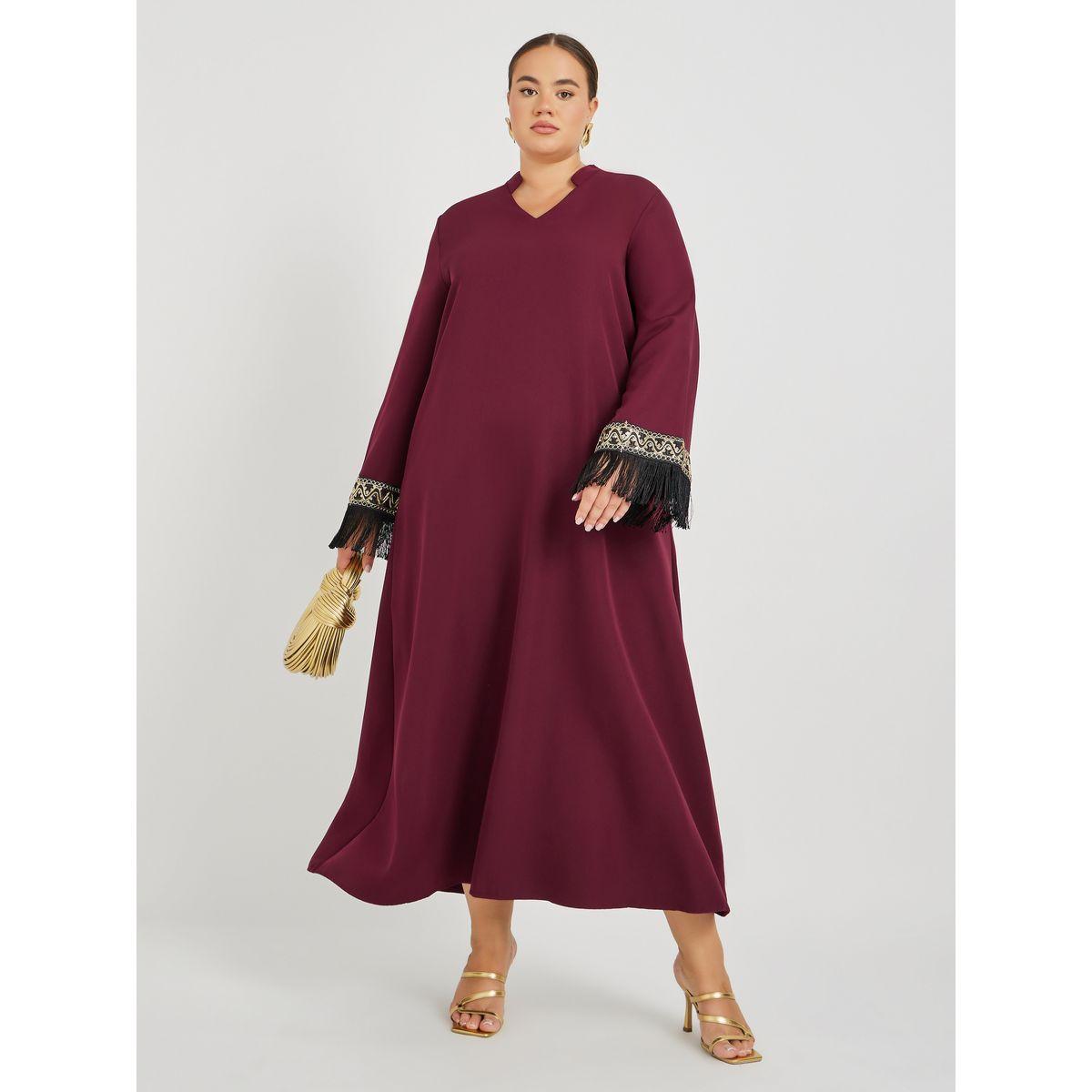 Styli Plus Size Solid Collared Jalabiya with Lace and Tassel Detail-women-arabicclothing-jalabiyas-image-1
