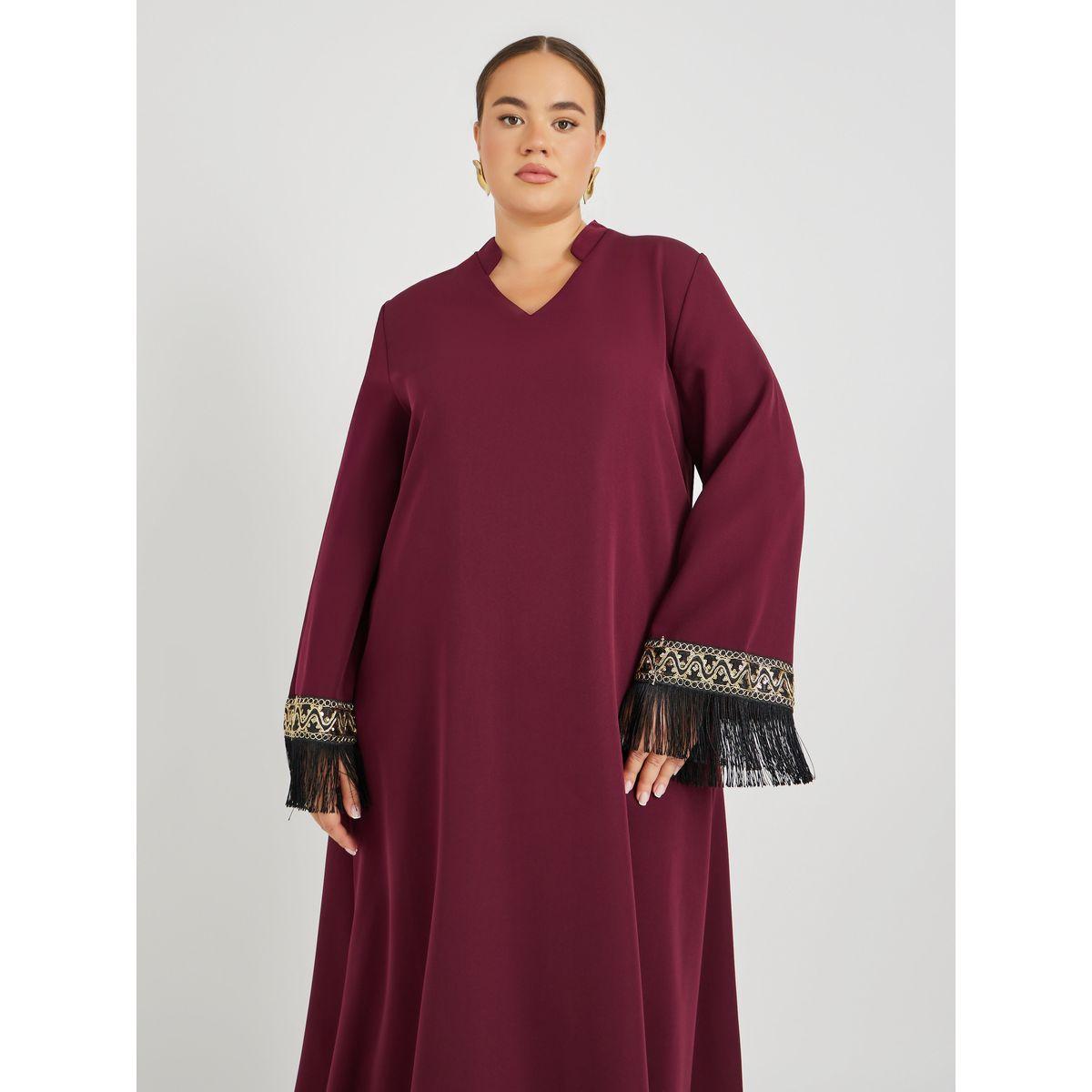 Styli Plus Size Solid Collared Jalabiya with Lace and Tassel Detail-women-arabicclothing-jalabiyas-image-3