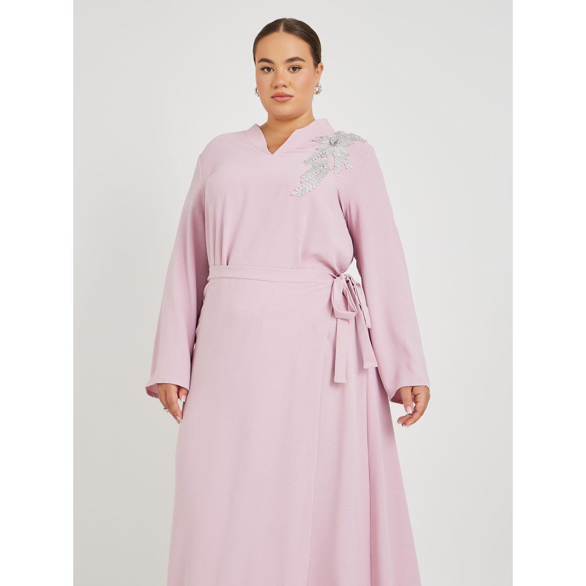 جلابية سادة بمقاس كبير مع تفاصيل مُرقعة بدانتيل-women-arabicclothing-jalabiyas-image-3