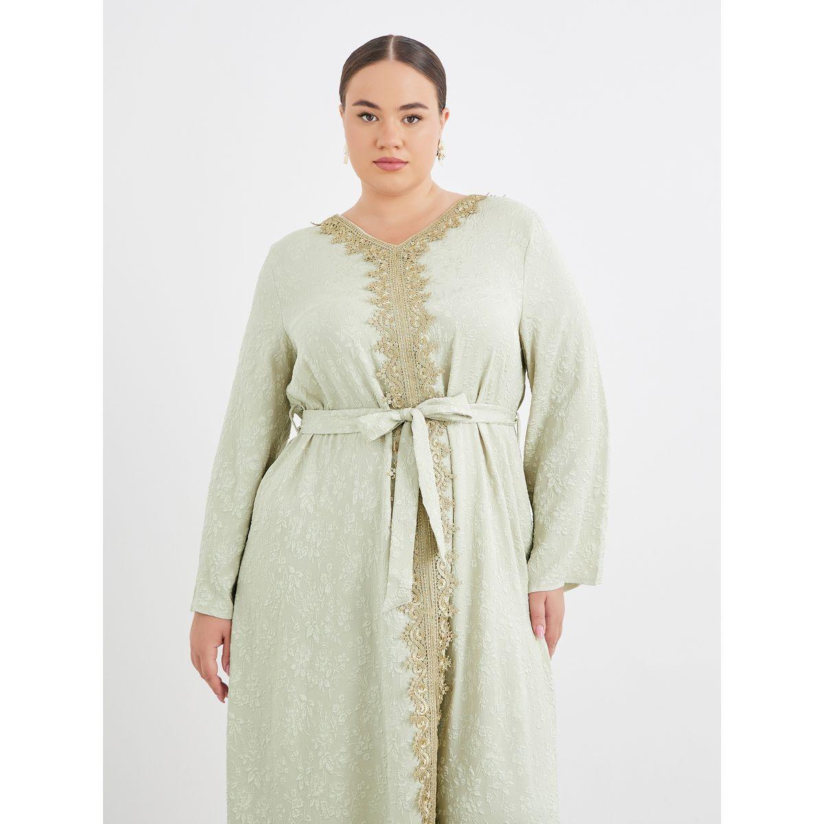 Styli Plus Green Jacquard Kaftan with Lace Trim-women-arabicclothing-kaftan-image-2