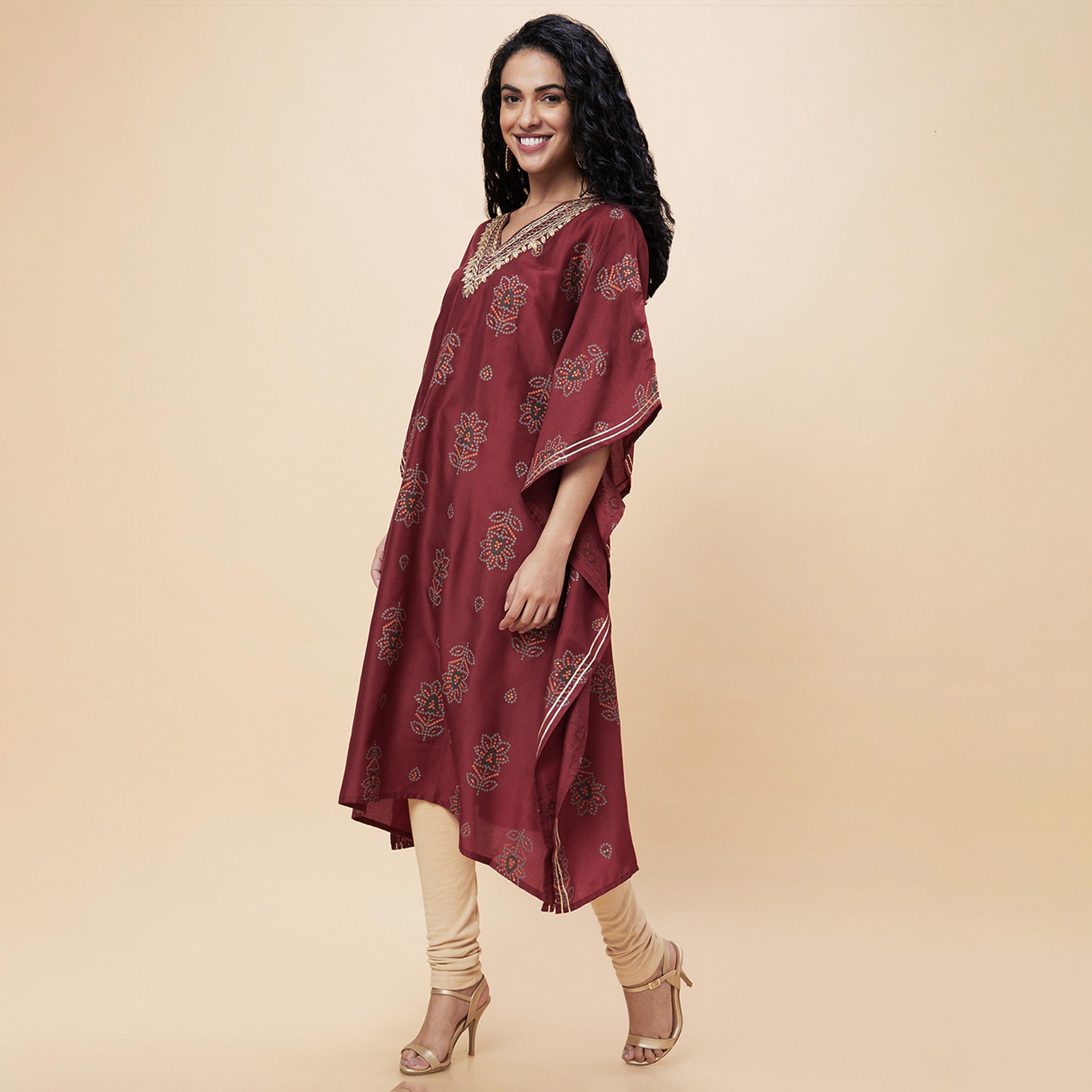 Globus X Styli All-Over Print Embroidered V Neck Kaftan Kurta-women-clothing-ethnicwear-kurtas-image-2