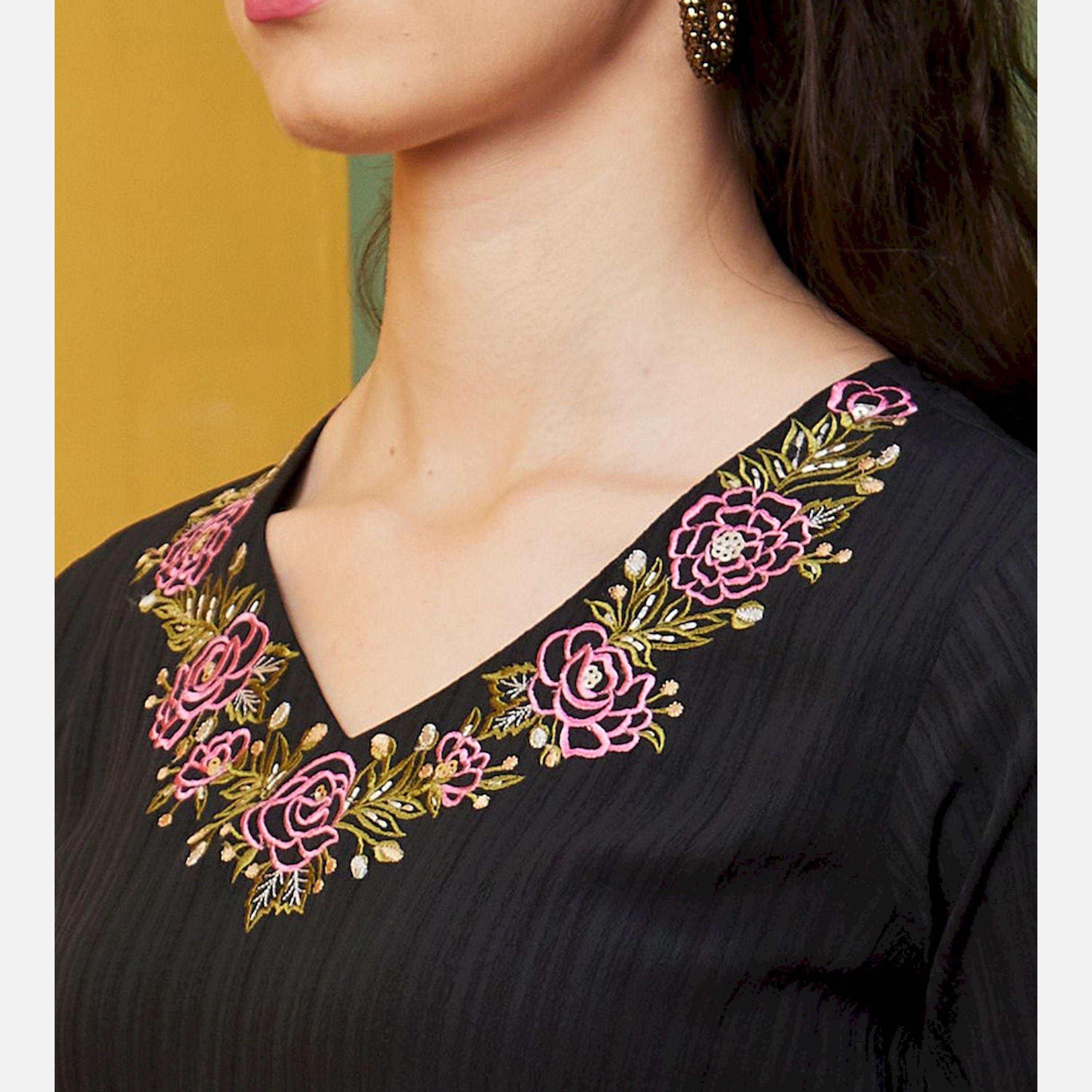 Globus X Styli Embroidered V-Neck A-Line Kurta-women-clothing-ethnicwear-kurtas-image-4